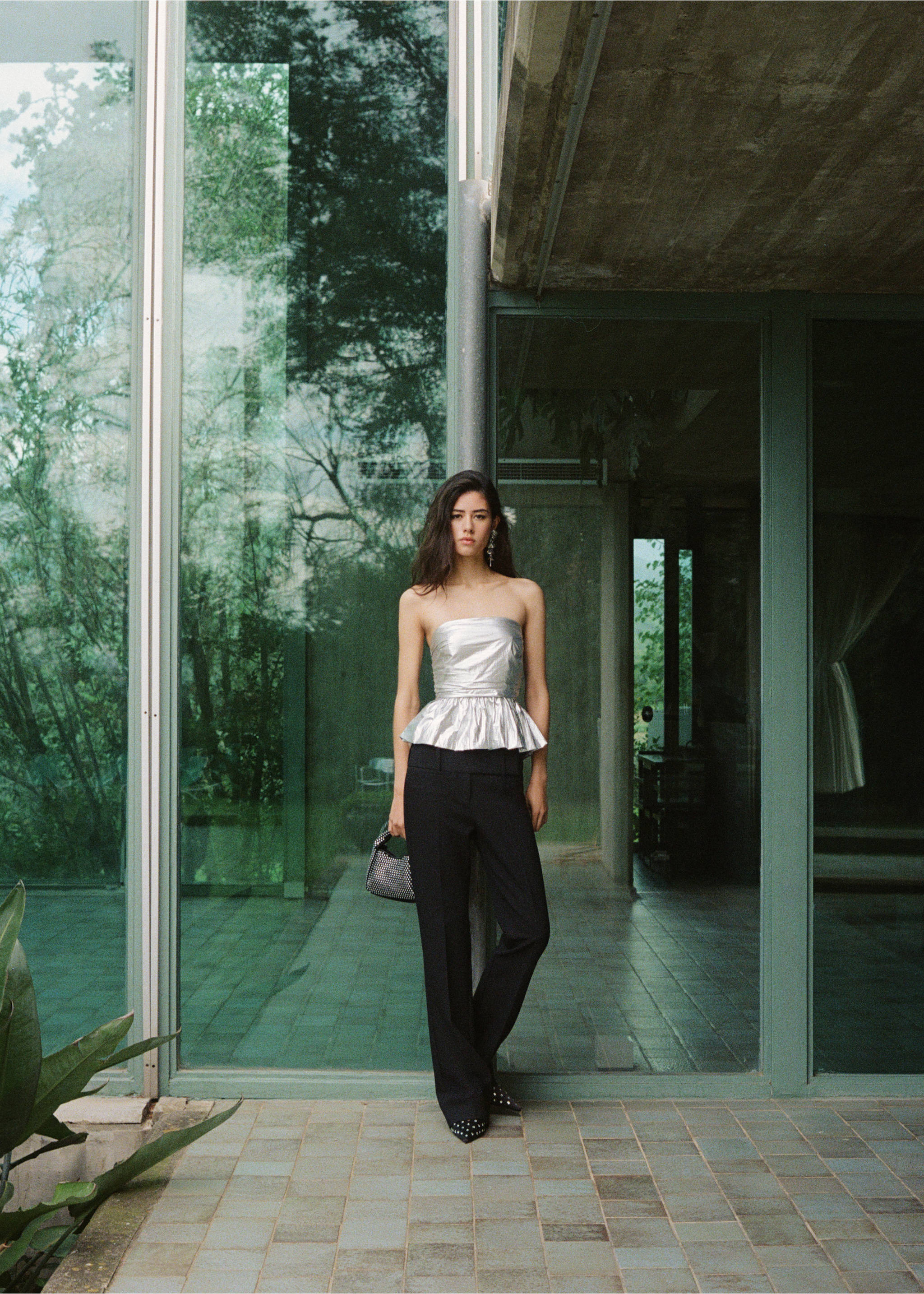 Metallic peplum top - Details of the article 6, Silver. Ref: 77089054-00.