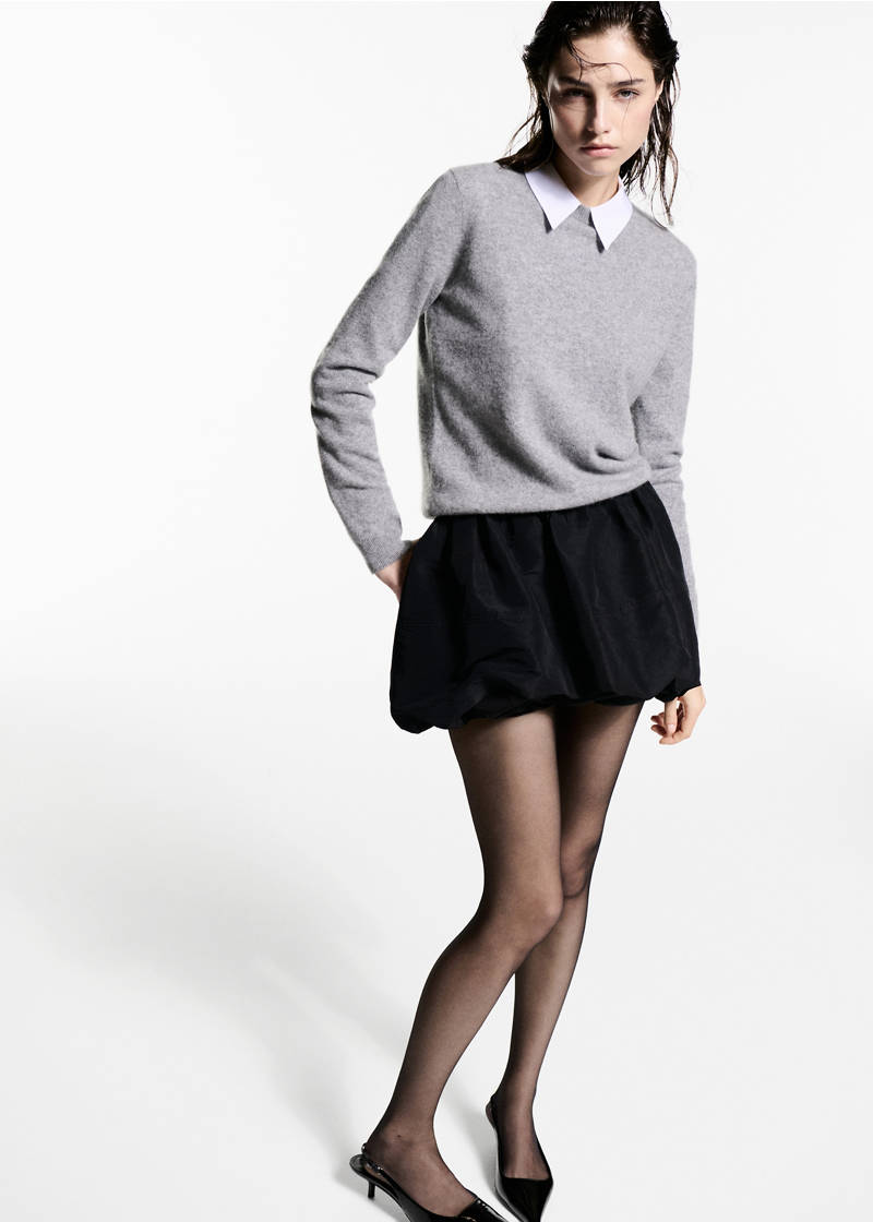 Low-rise balloon mini-skirt