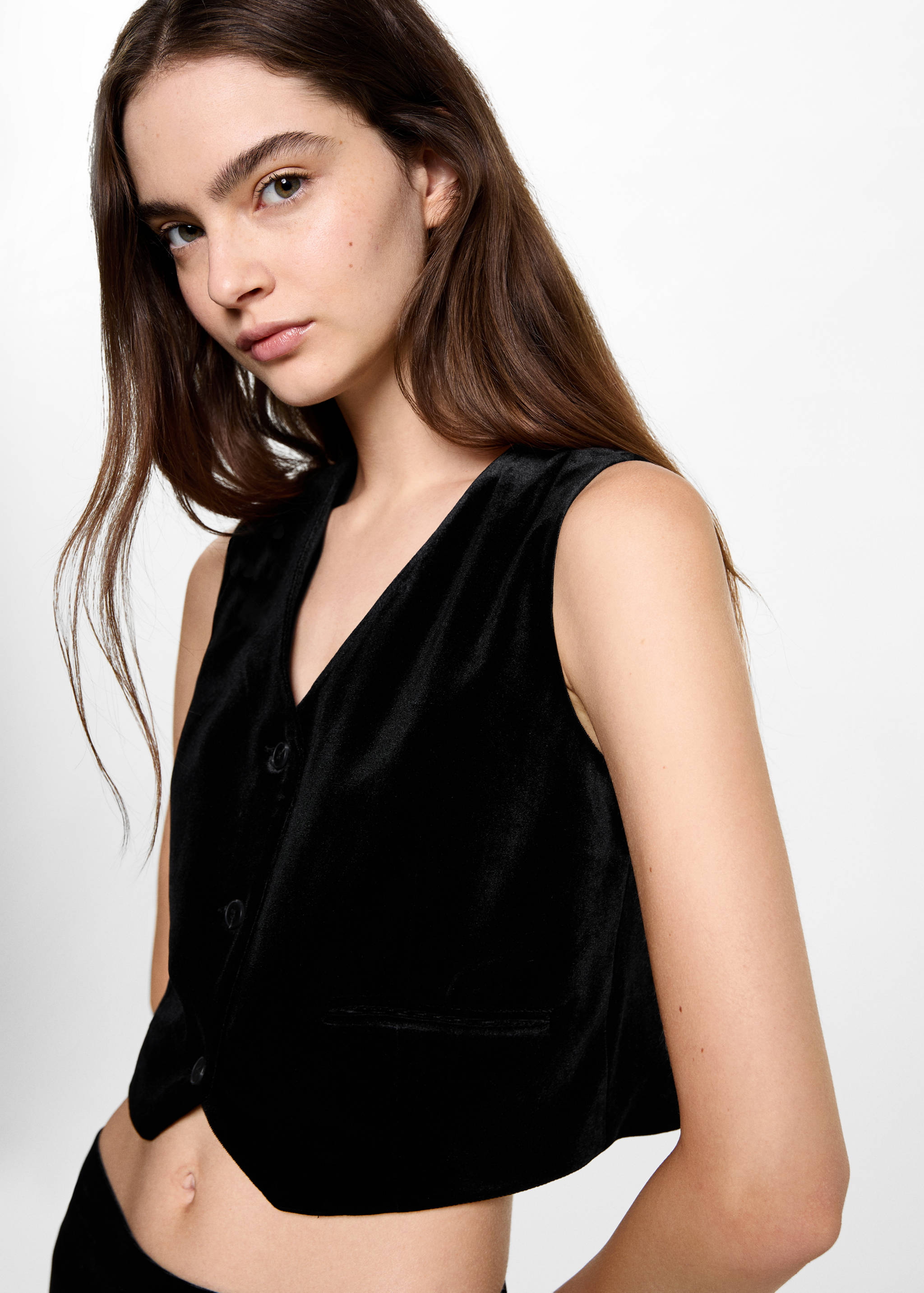 Cropped velvet vest - Details of the article 1