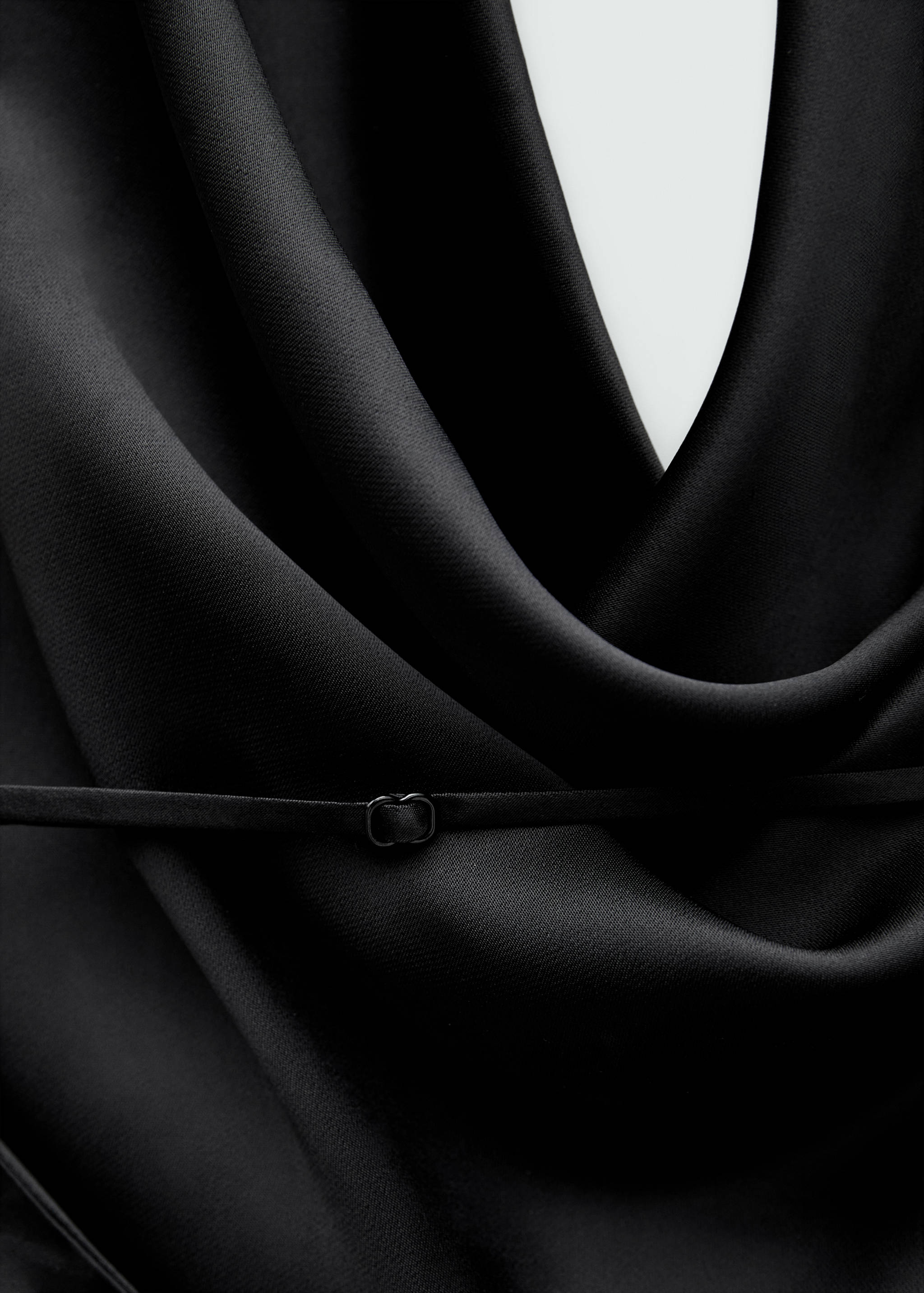 Draped satin backless top - Details of the article 0