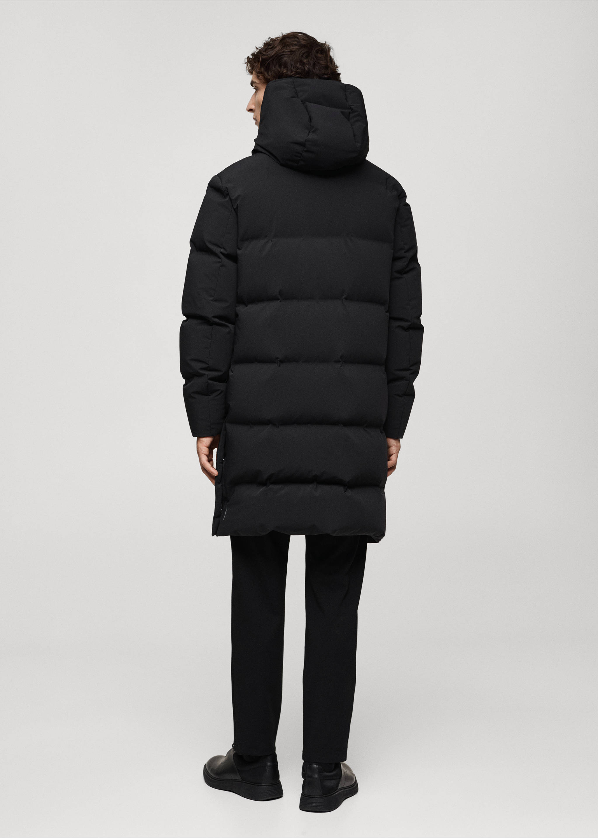 Long waterproof anorak with down and feather filling - Reverse of the article, Black. Ref: 77089226-00.