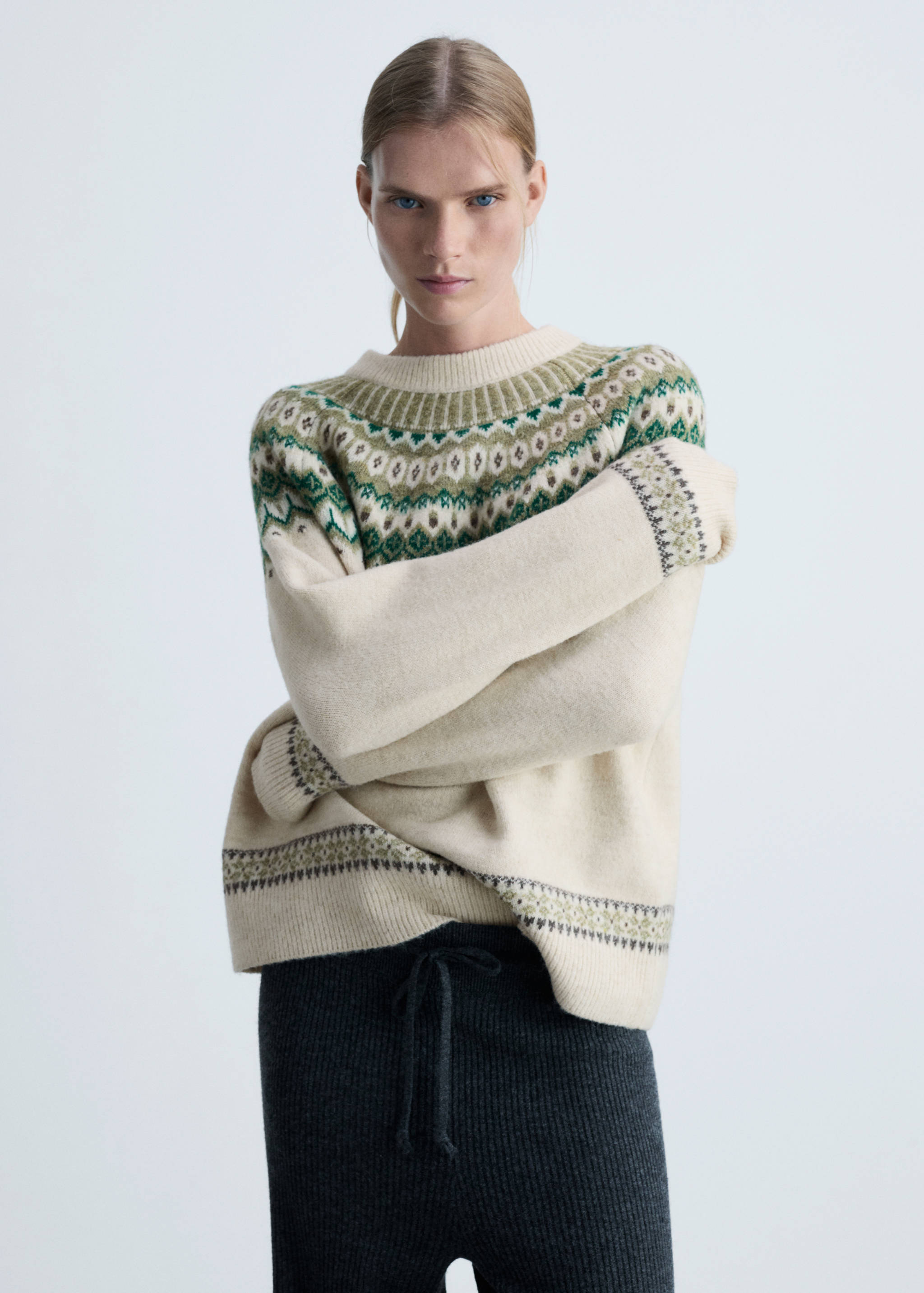 Pull en maille à col rond - Plan moyen