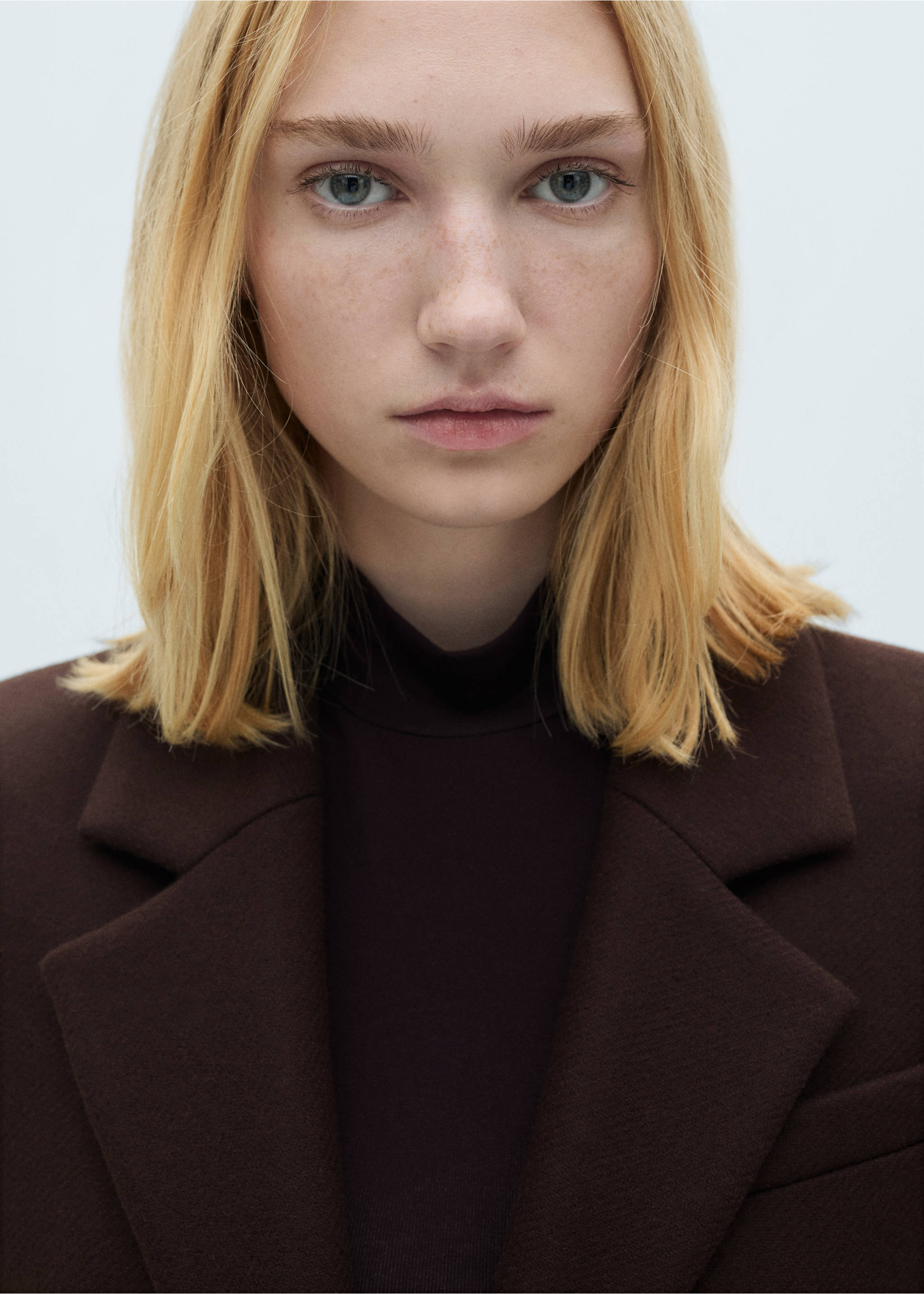 Long structured wool coat - Details of the article 1, Brown. Ref: 77089244-00.