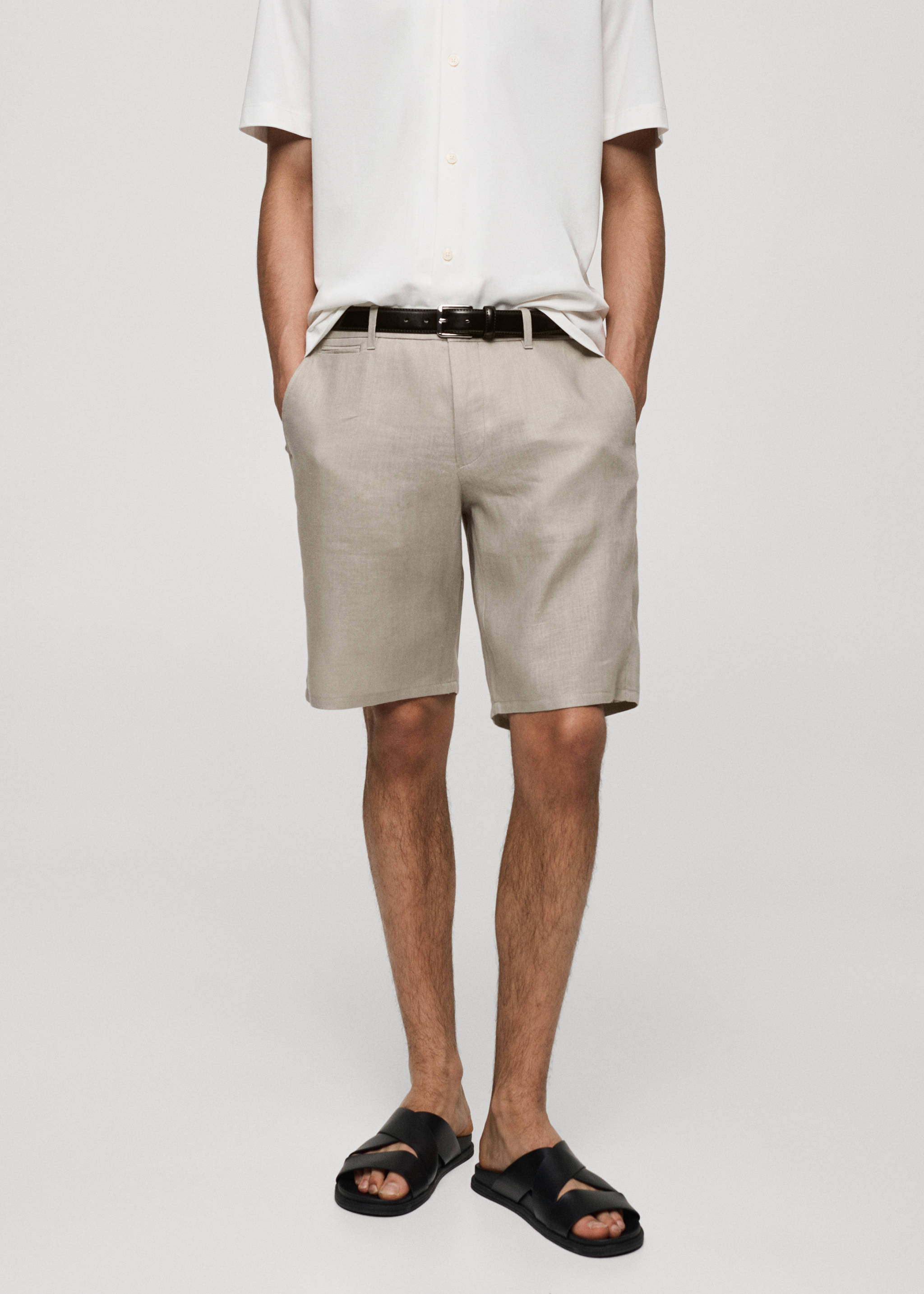 Slim-Fit-Bermudashorts aus 100 % Leinen - Mittlere Ansicht
