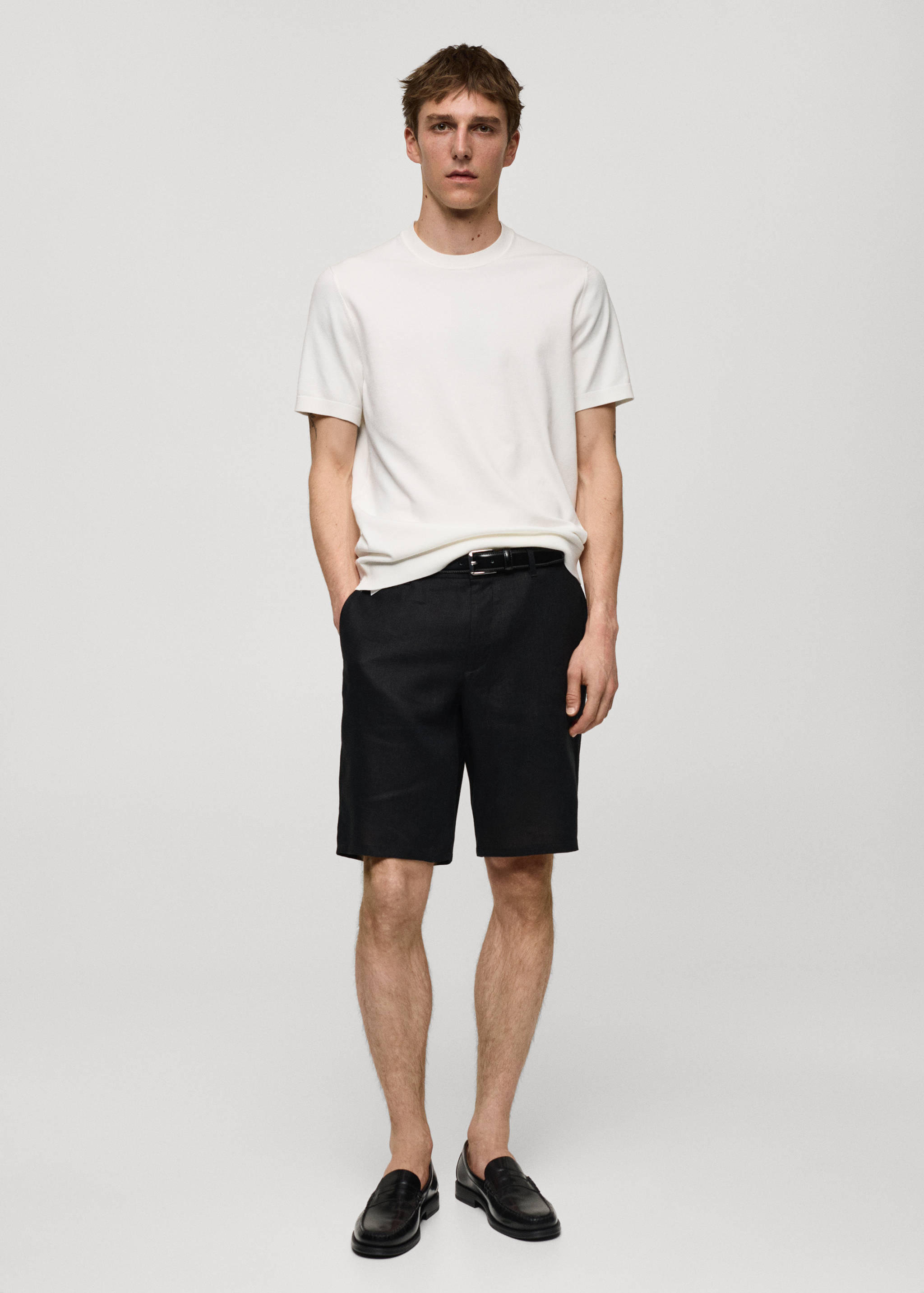 Slim-fit 100% linen bermuda shorts - General plane