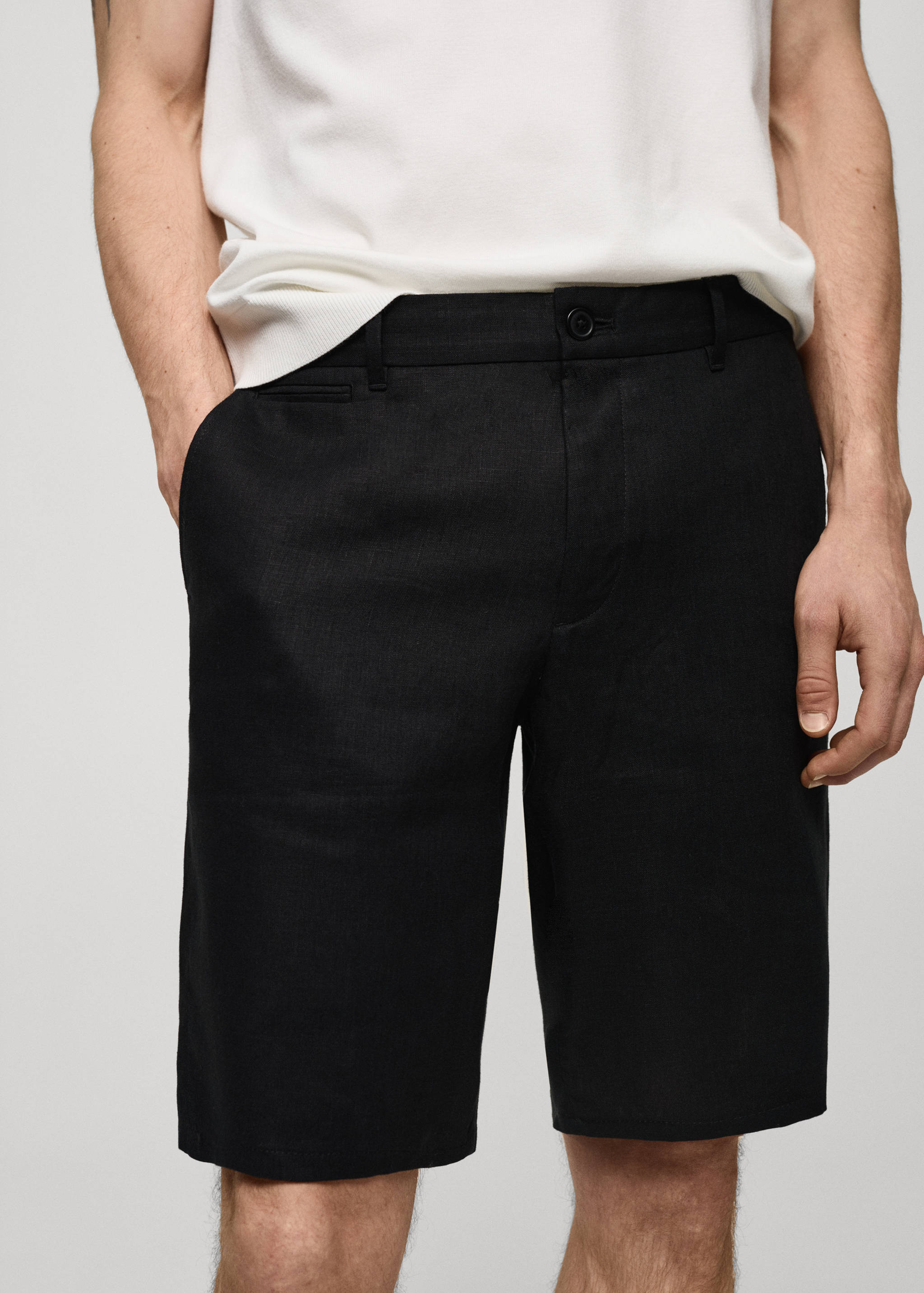 Slim-fit 100% linen bermuda shorts - Details of the article 1