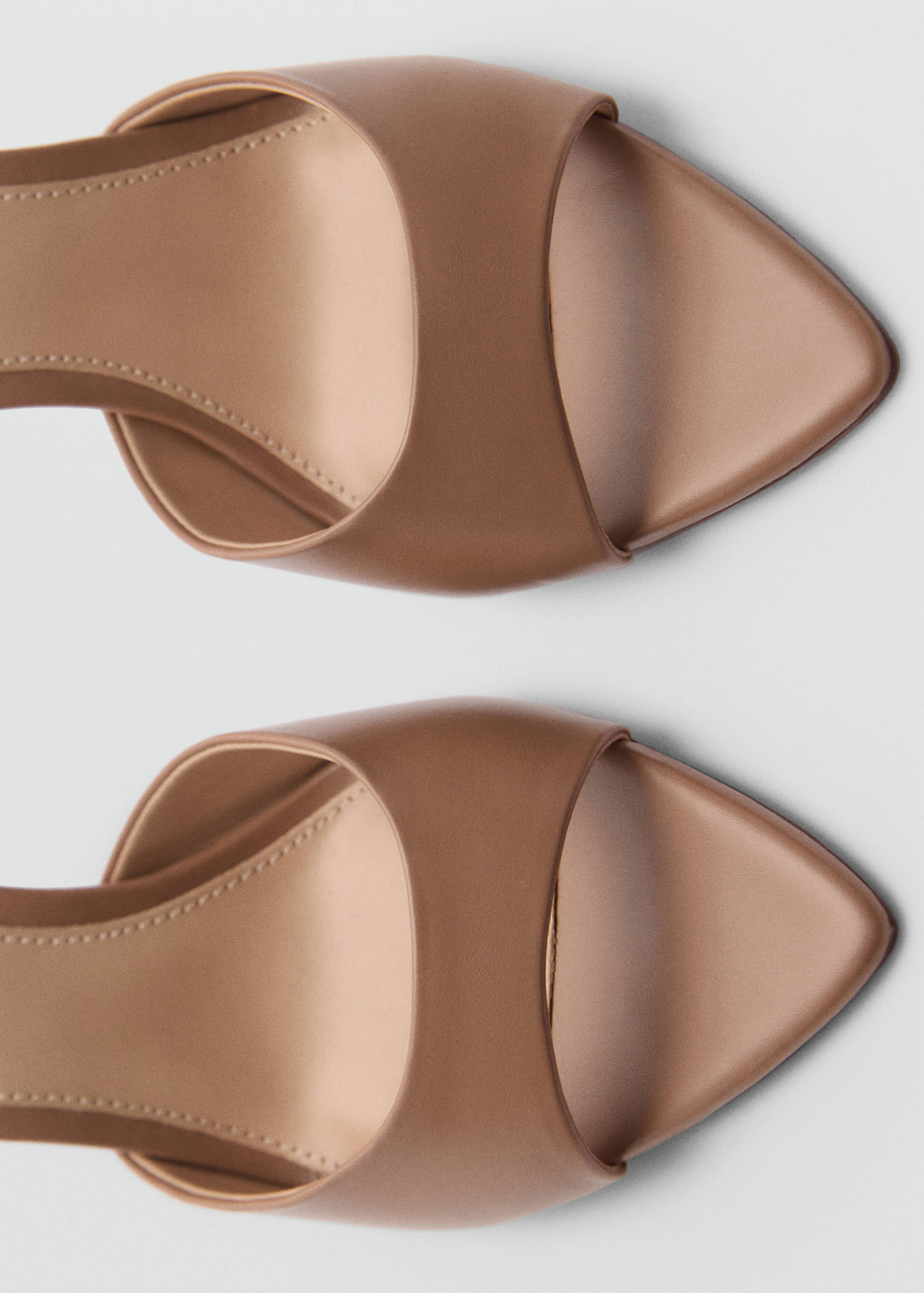 Heel non-structured sandals - Details of the article 1