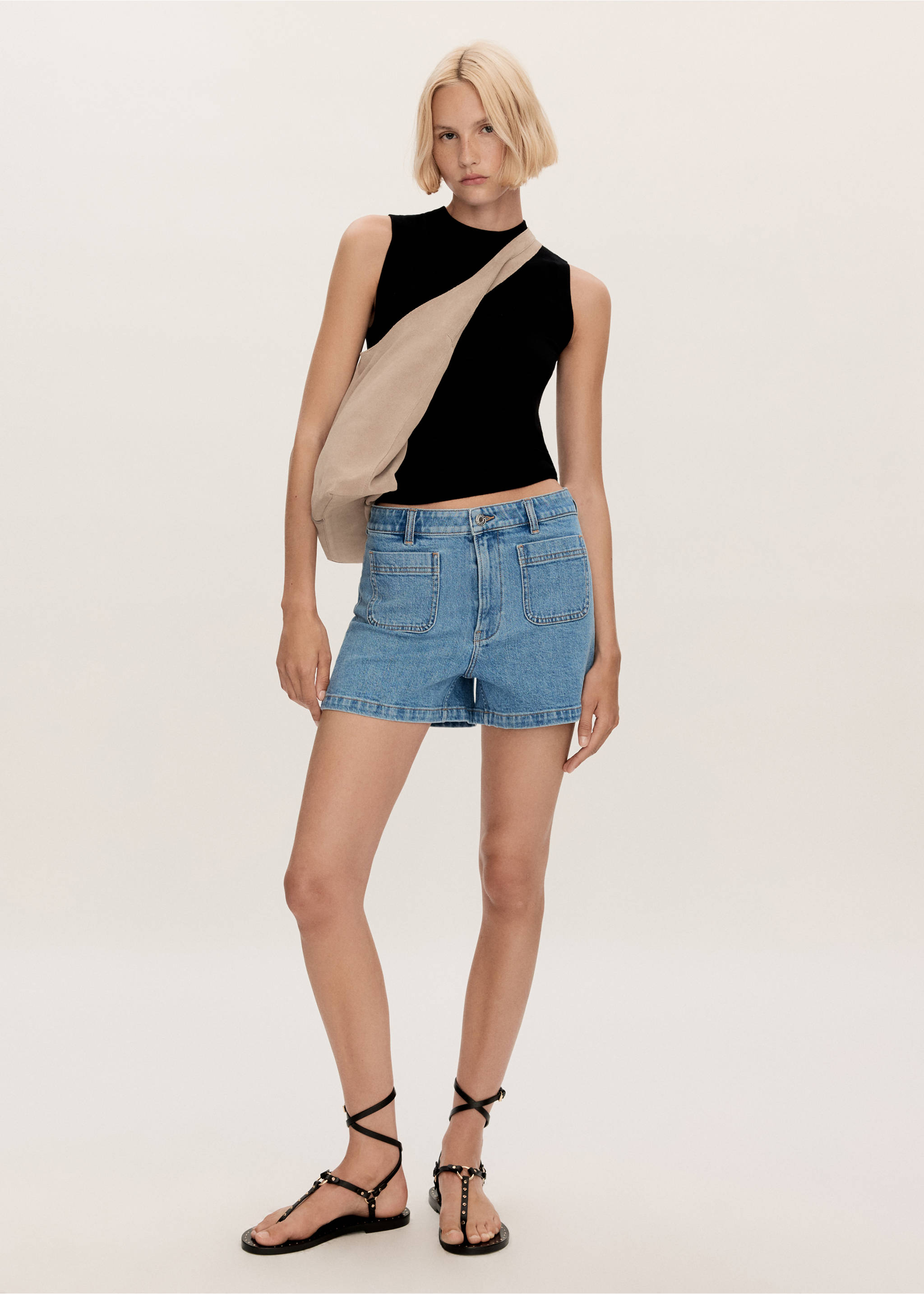 Denim shorts with pockets - General plane, Medium Blue. Ref: 77090330-00.