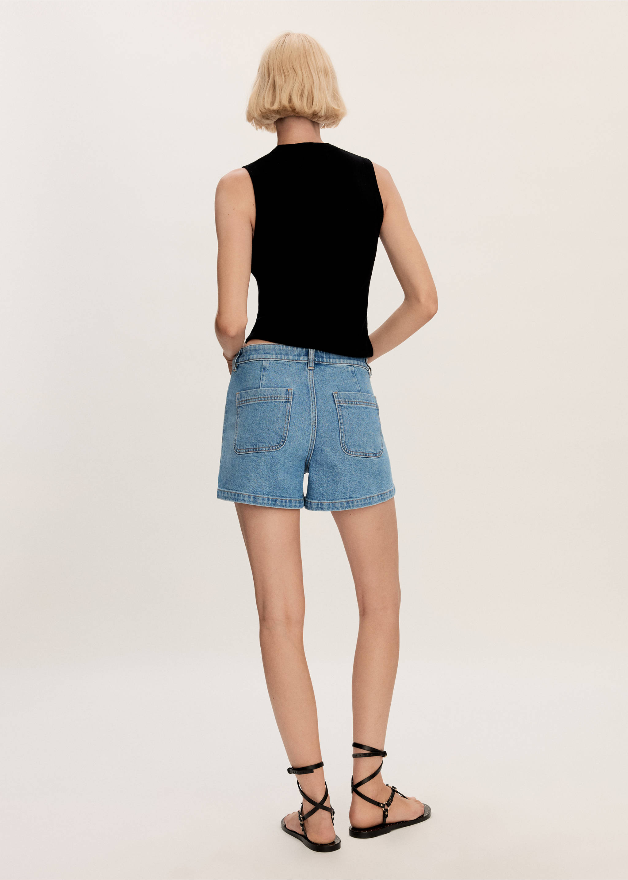 Denim shorts with pockets - Reverse of the article, Medium Blue. Ref: 77090330-00.