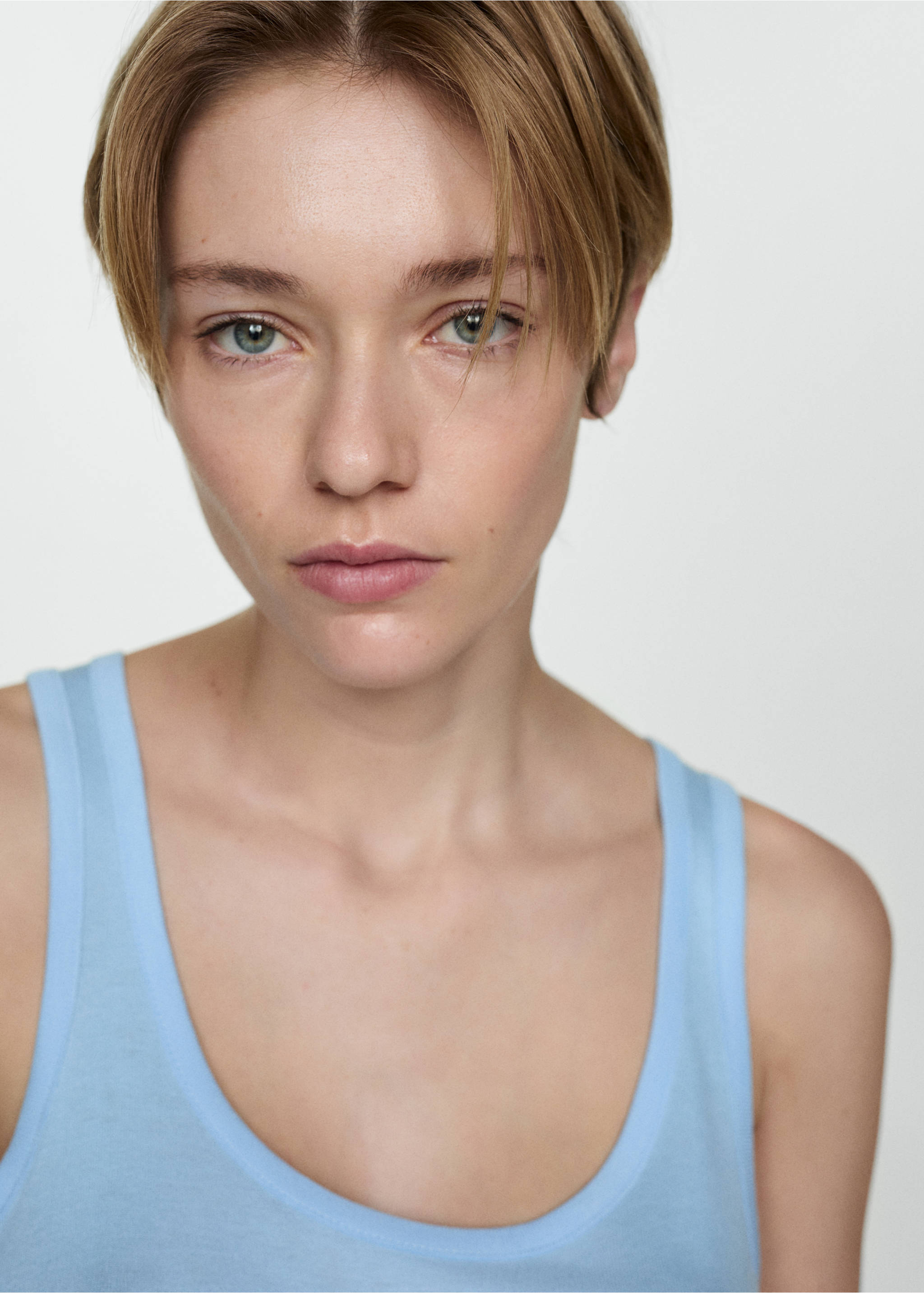 Top maille bretelles - Détail de l'article 1, Bleu ciel. Ref: 77090341-00.