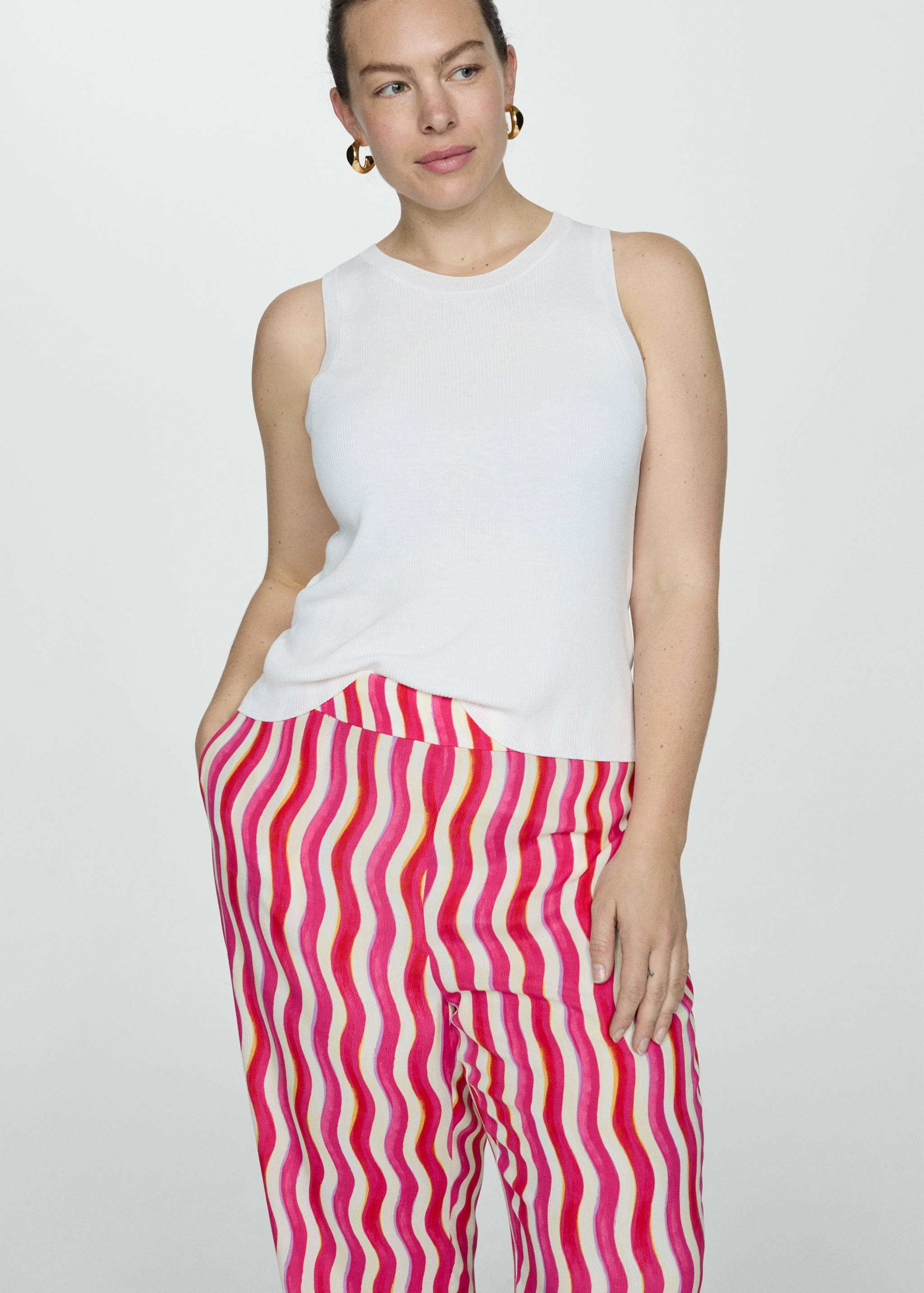 Wide leg printed pants - Details of the article 4