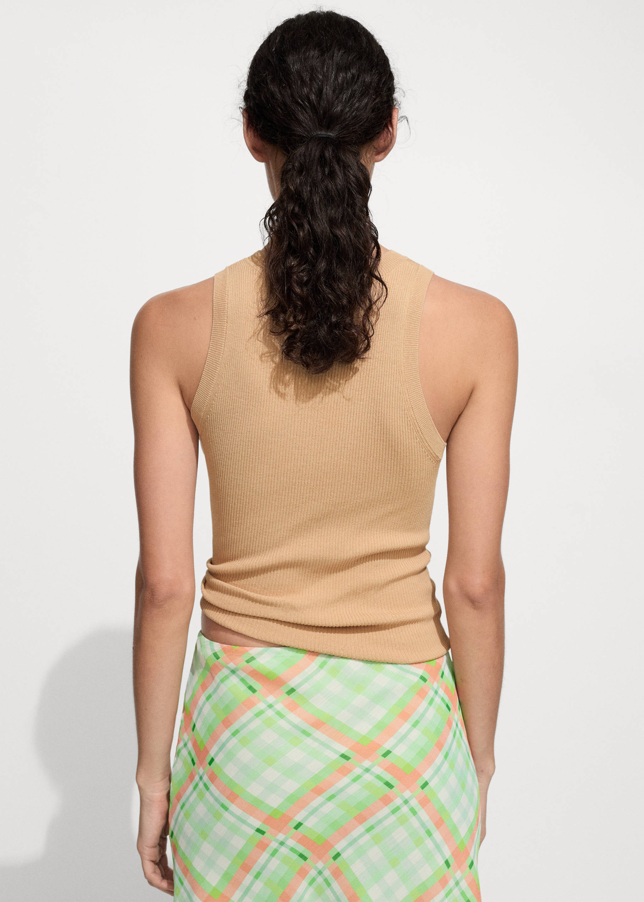 Ribbed knit top - Reverse of the article