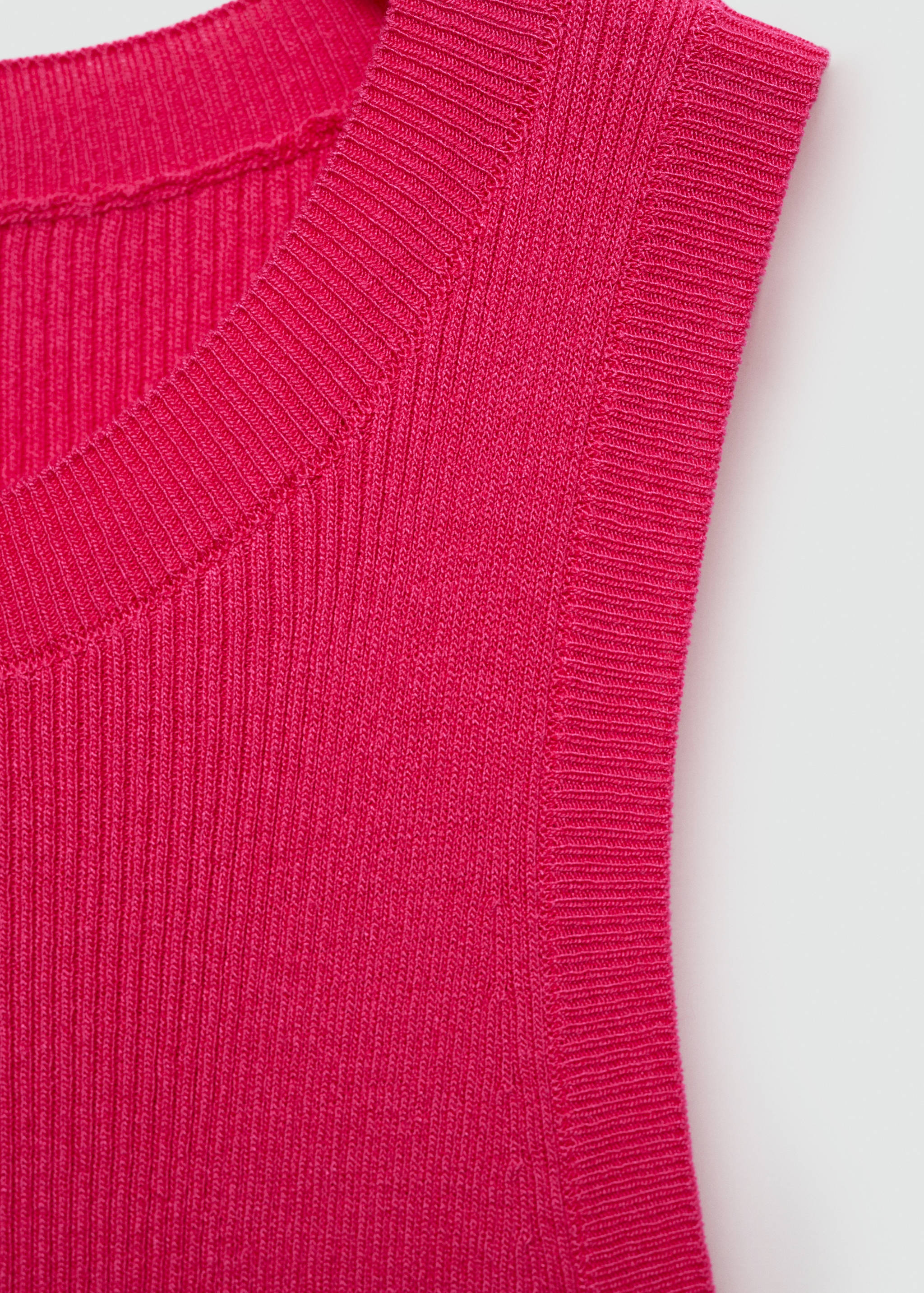 Strick-Top mit Rippstruktur - Detail des Artikels 8