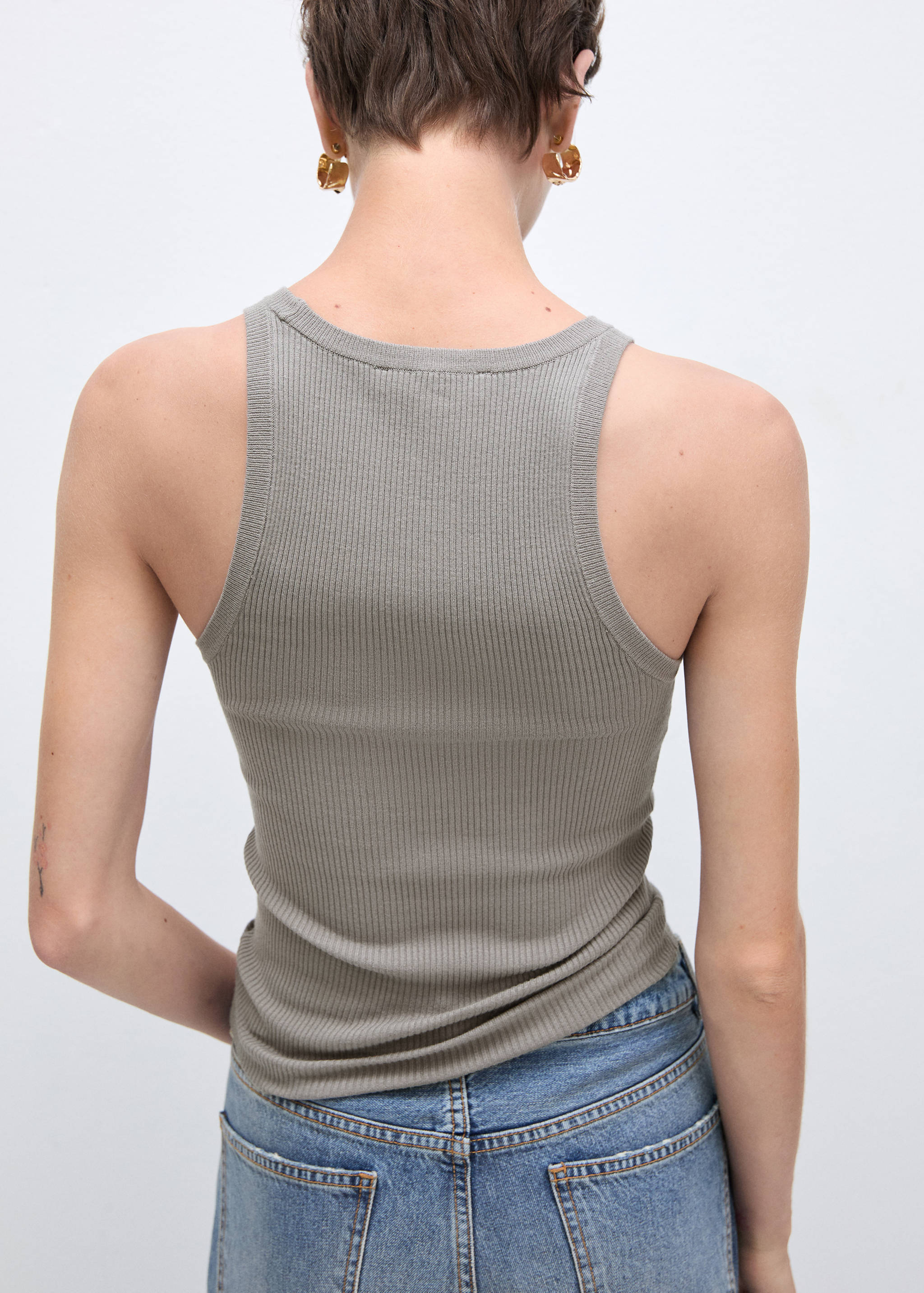 Knit strap top - Reverse of the article