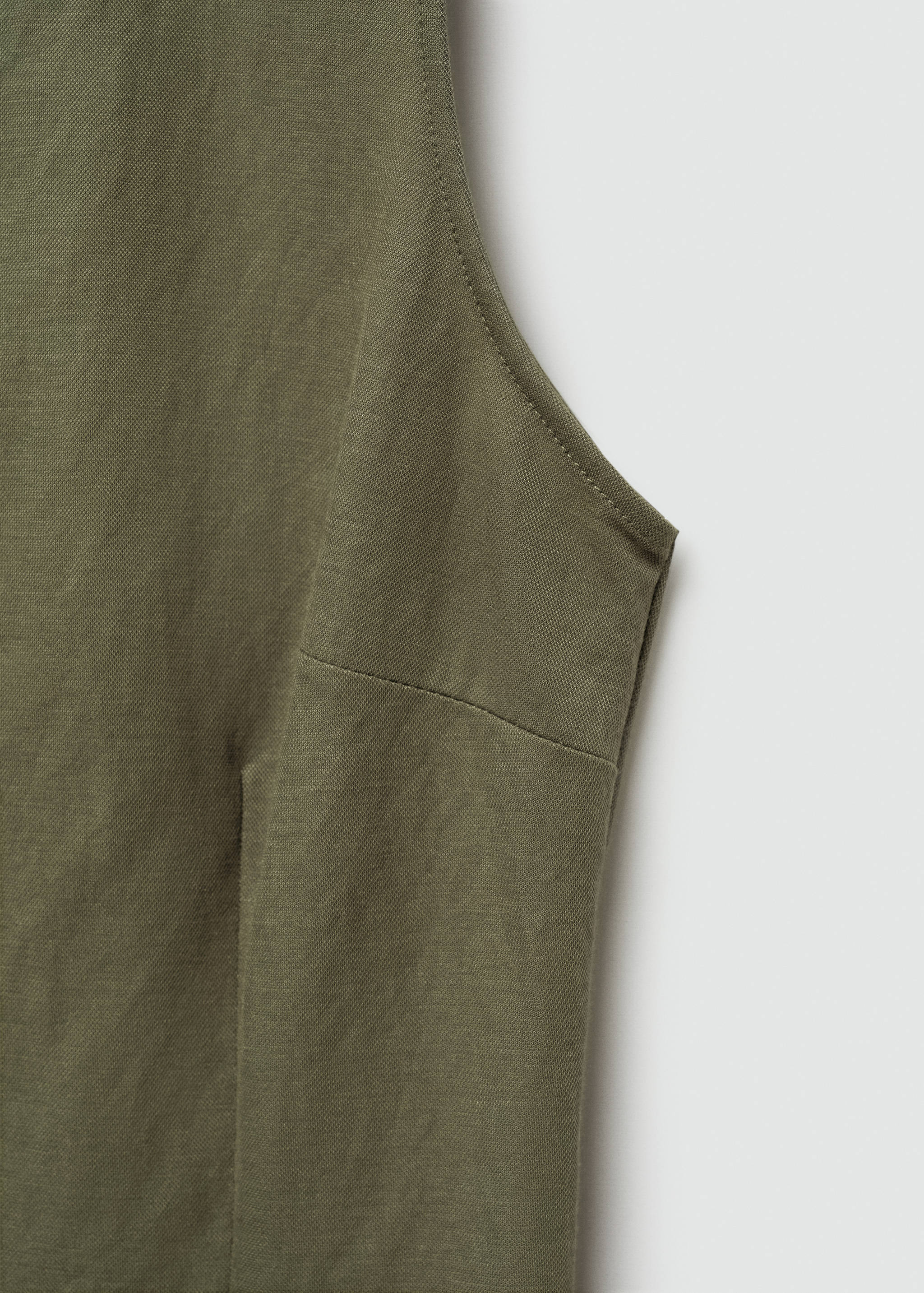 Kurzes Kleid mit Knöpfen - Detail des Artikels 0