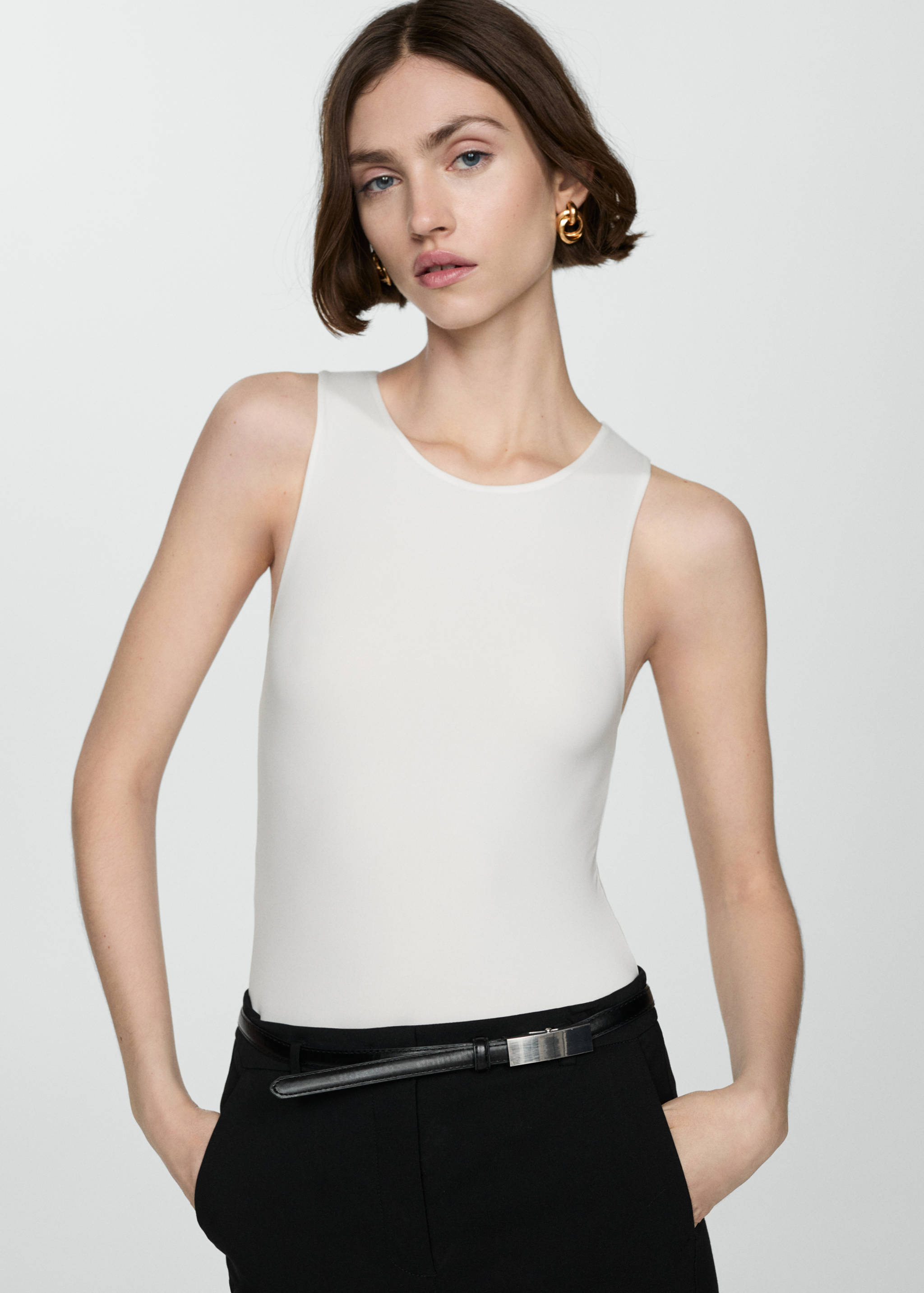 Body ajusté sans manches - Plan moyen