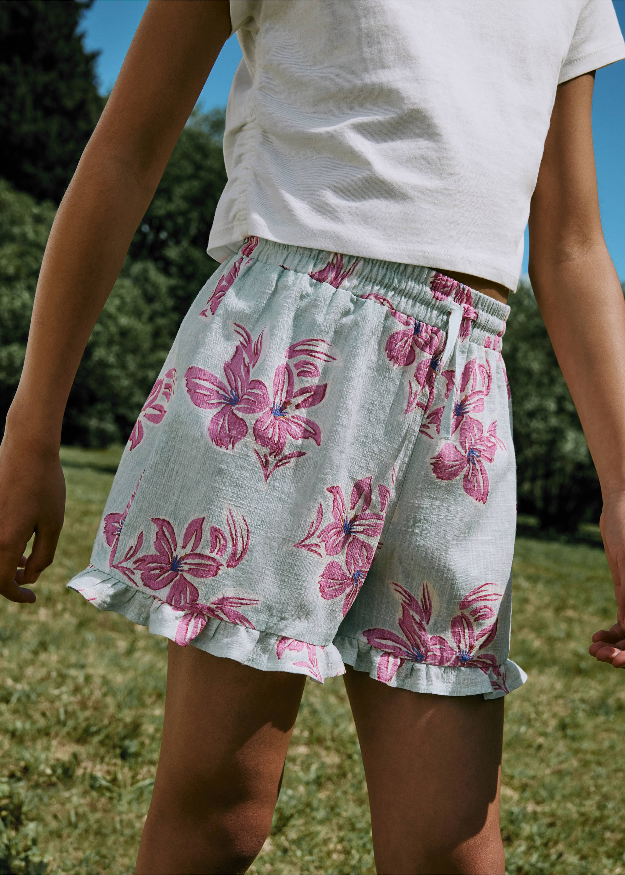 Baumwollshorts mit Blumenmuster - Detail des Artikels 5, Türkis. Ref: 77090374-00.