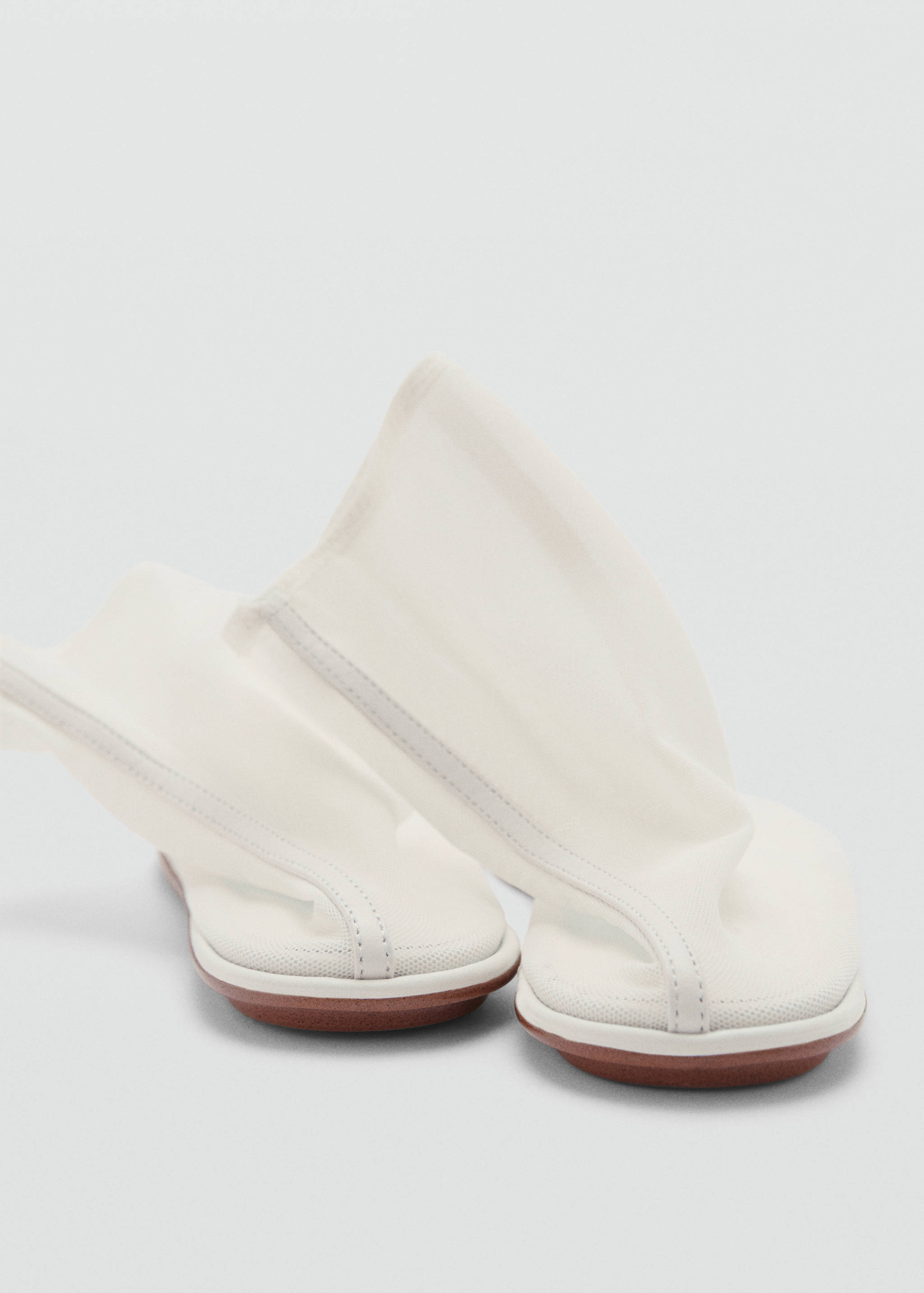 Buty z wysoką cholewką z siateczki - Szczegóły artykułu 2