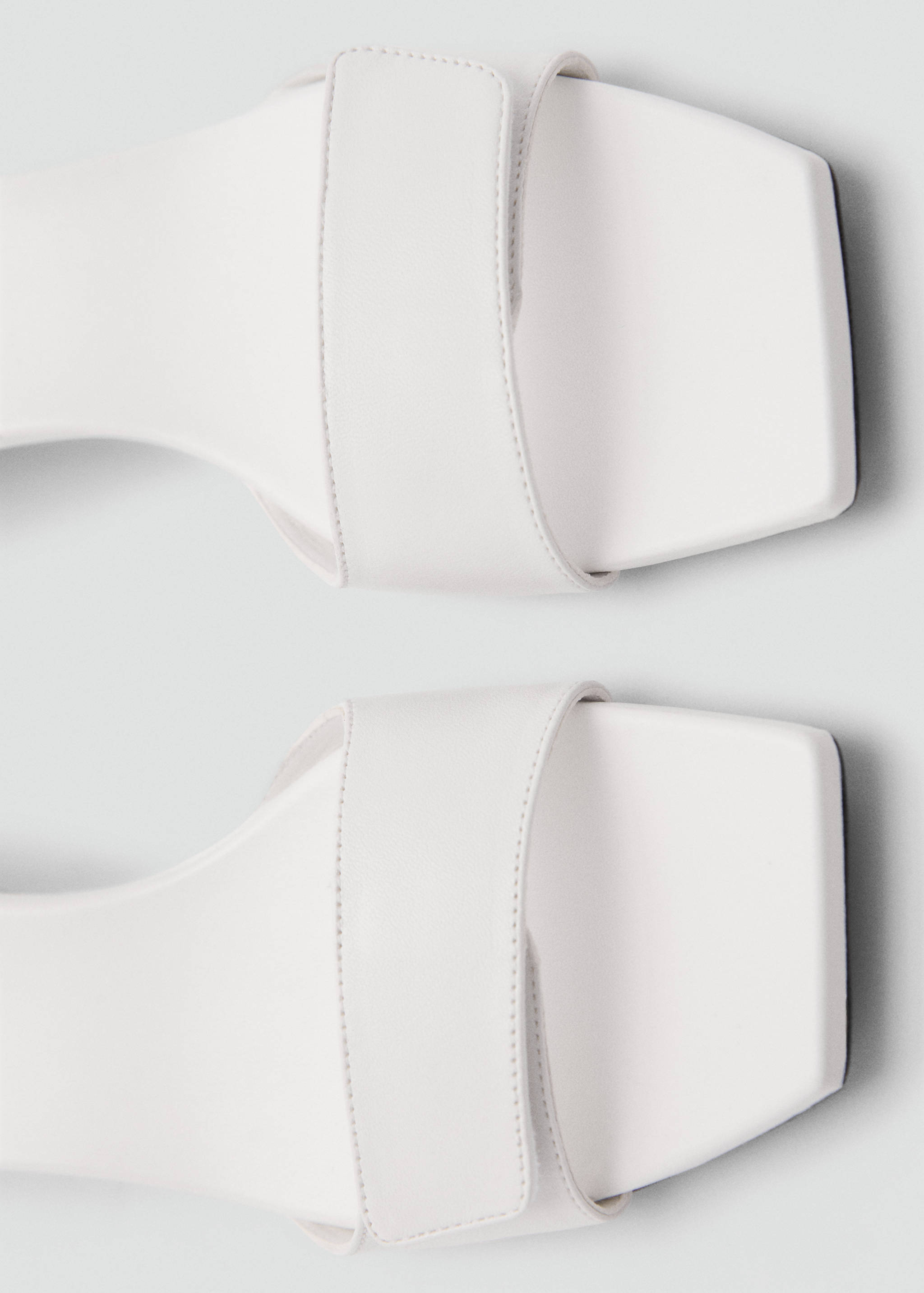 Sandalia piel tacón - Detalle del artículo 2