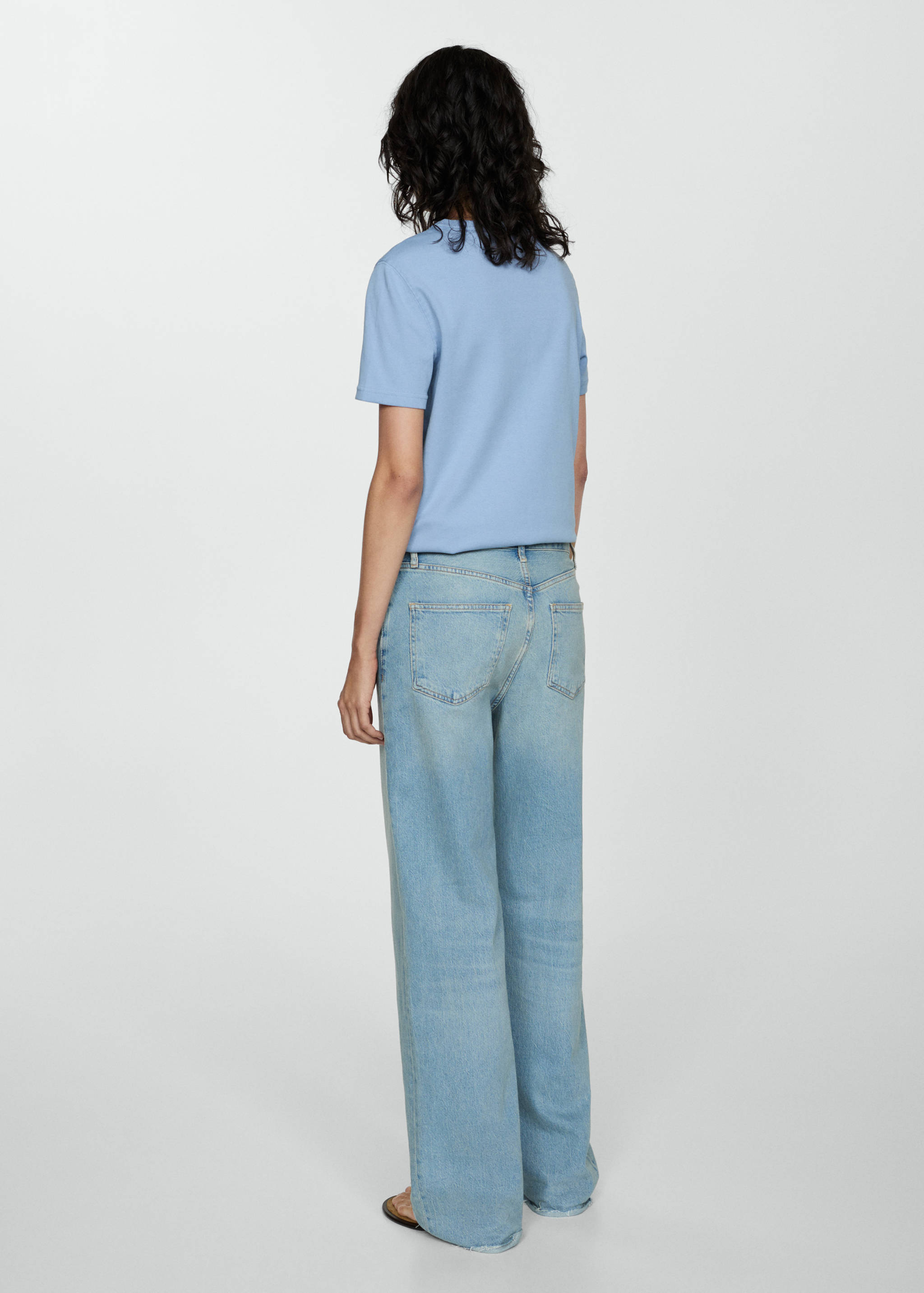 Short-sleeved cotton t-shirt - Reverse of the article