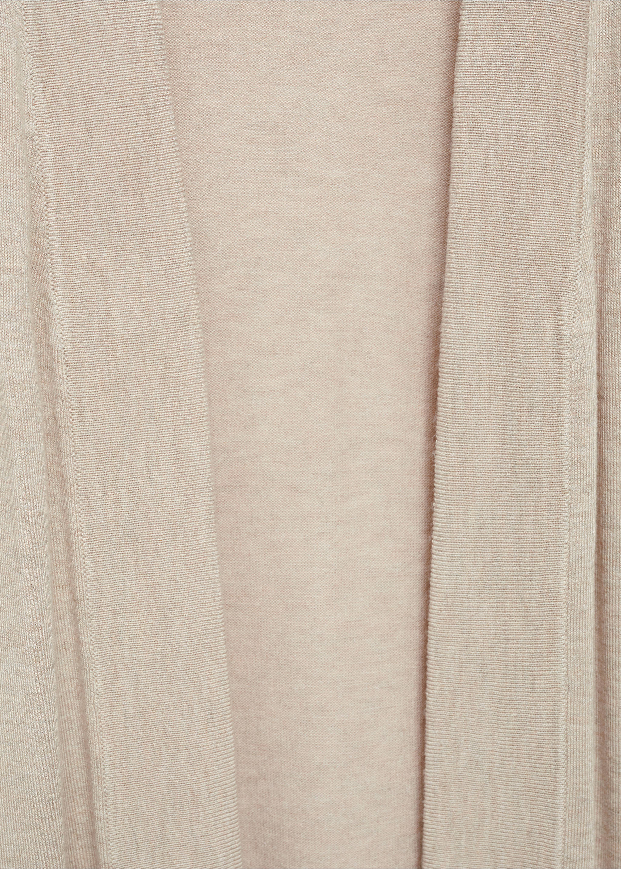 Fine-knit cardigan - Details of the article 8, Sand. Ref: 77090578-00.