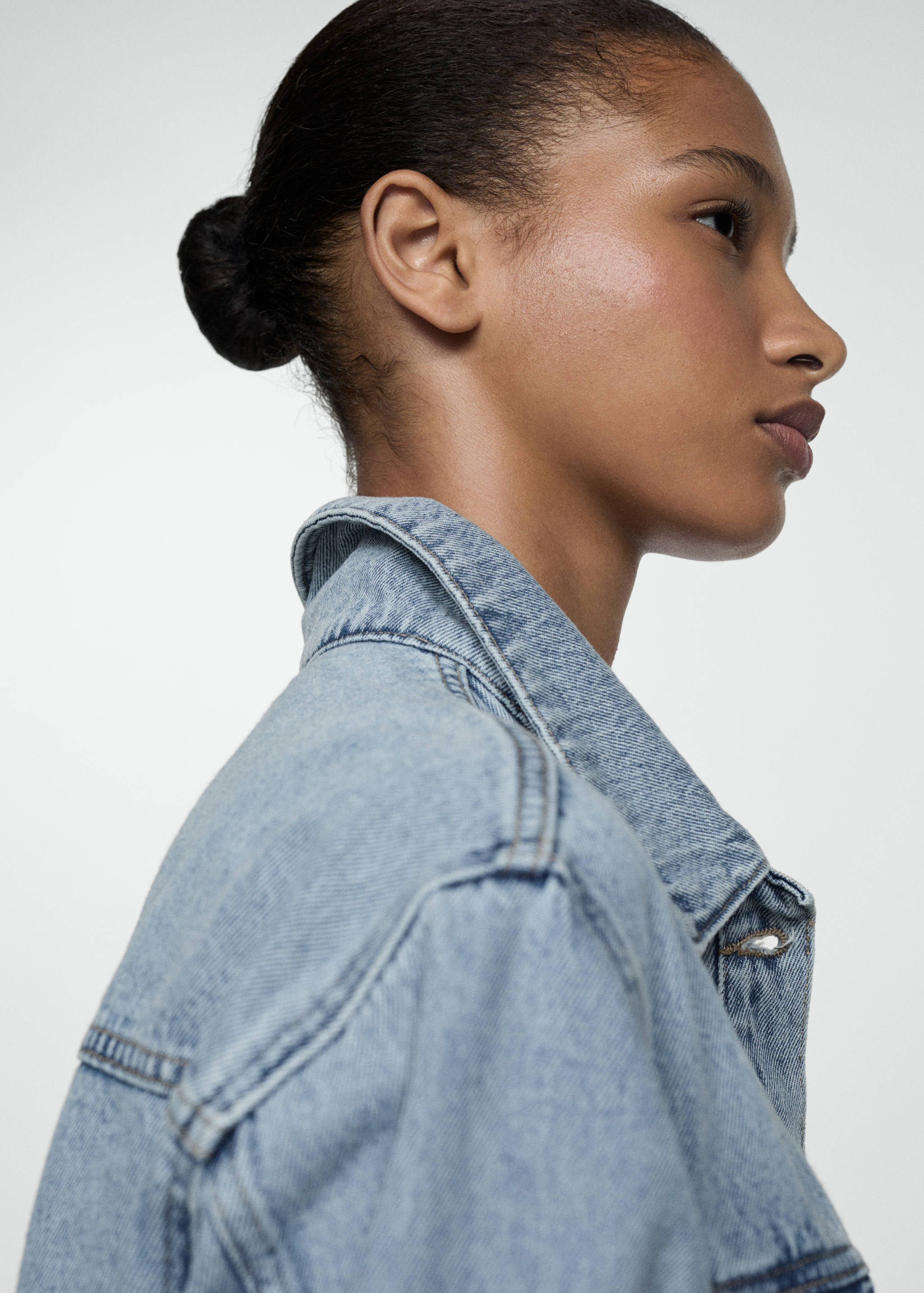 Oversize denim jacket - Details of the article 1