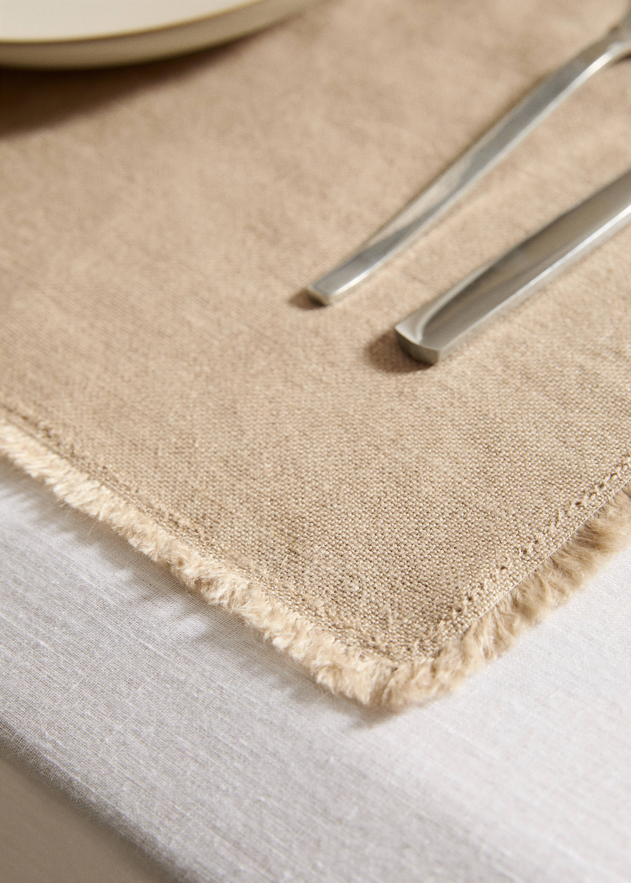 100% linen fringed placemat - Details of the article 8