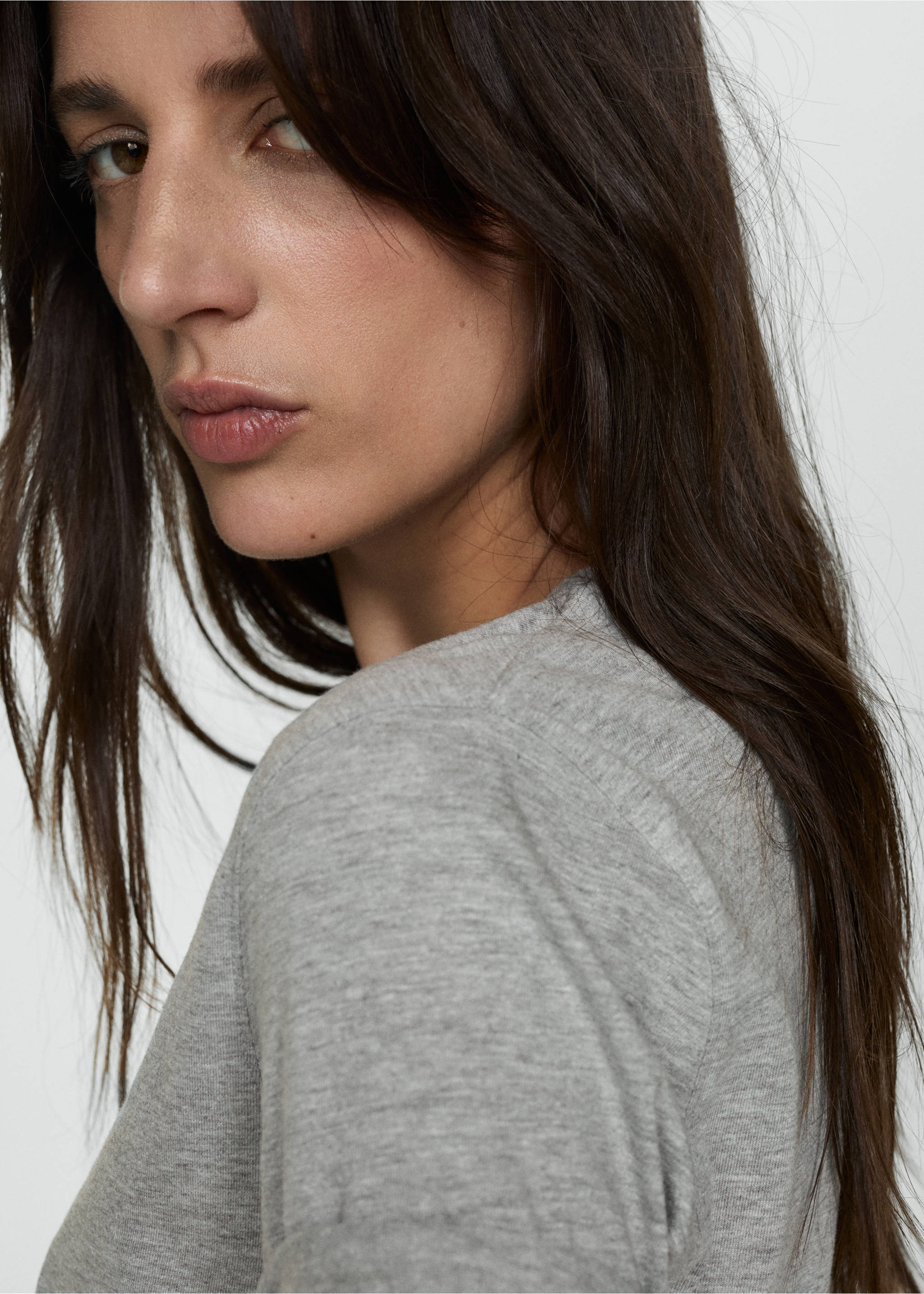 Kurzärmliges Baumwoll-T-Shirt - Detail des Artikels 1, Mittelgrau meliert. Ref: 77090593-00.