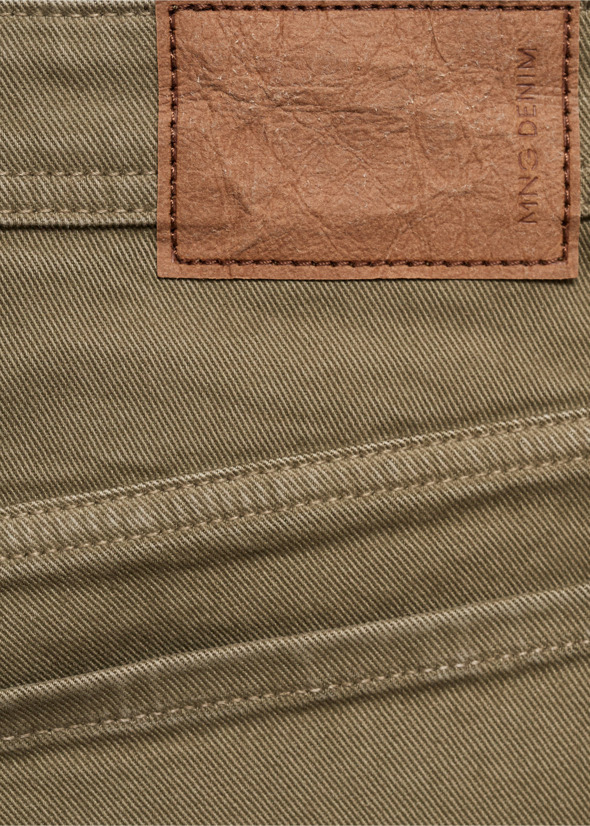 Bermuda en jean slim fit - Détail de l'article 0, Kaki. Ref: 77090595-00.