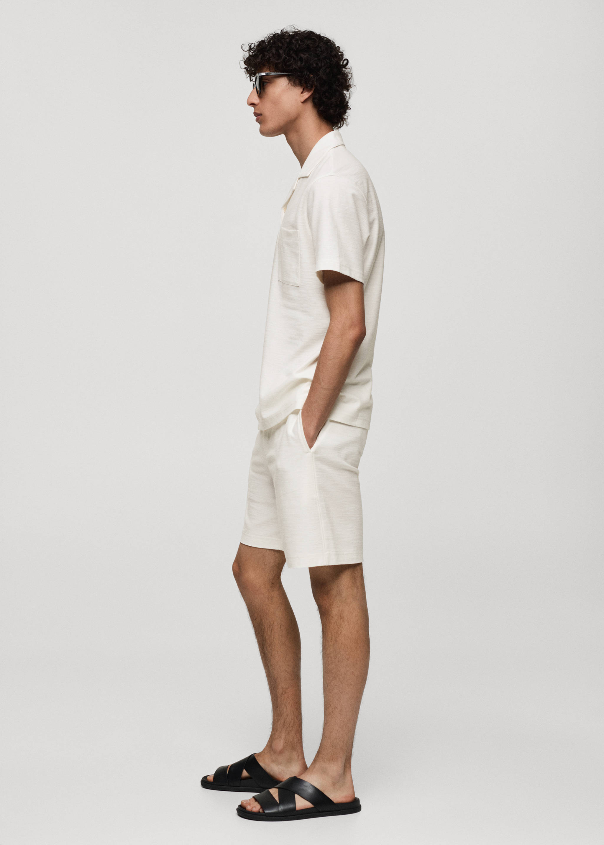Cotton shorts with drawstring - Details of the article 2