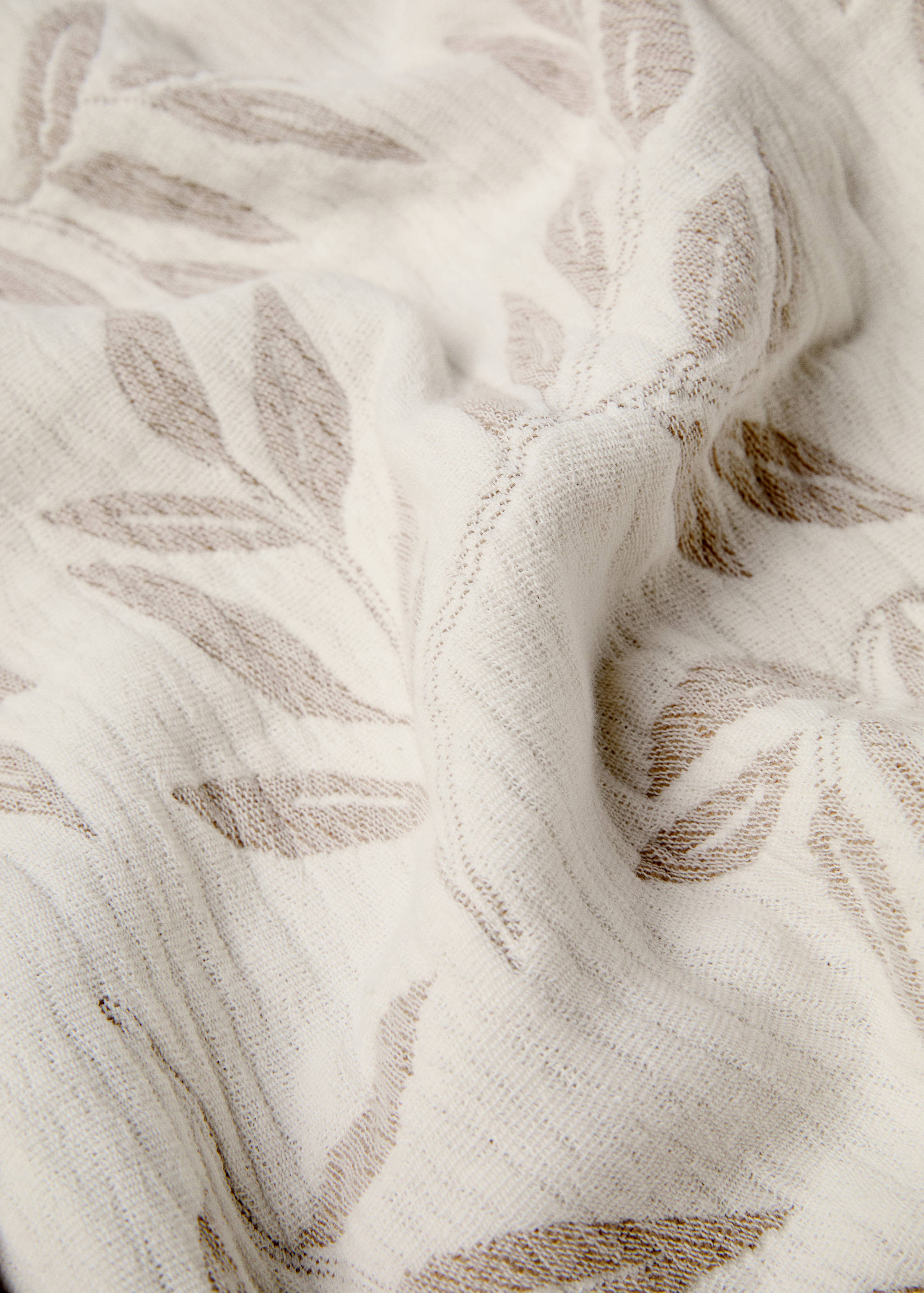 100% cotton floral-print quilt - Details of the article 2