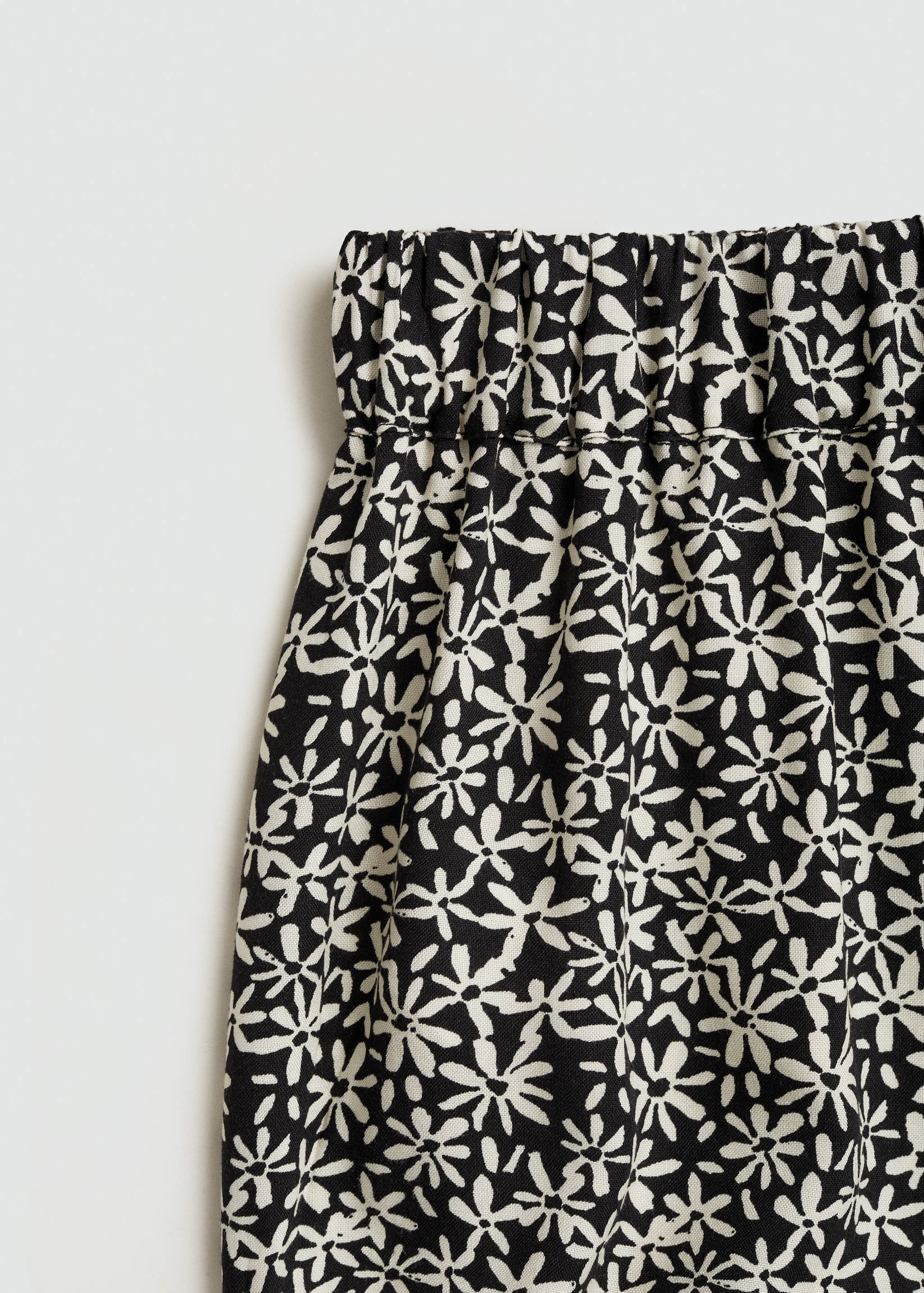 Printed long skirt - Details of the article 0