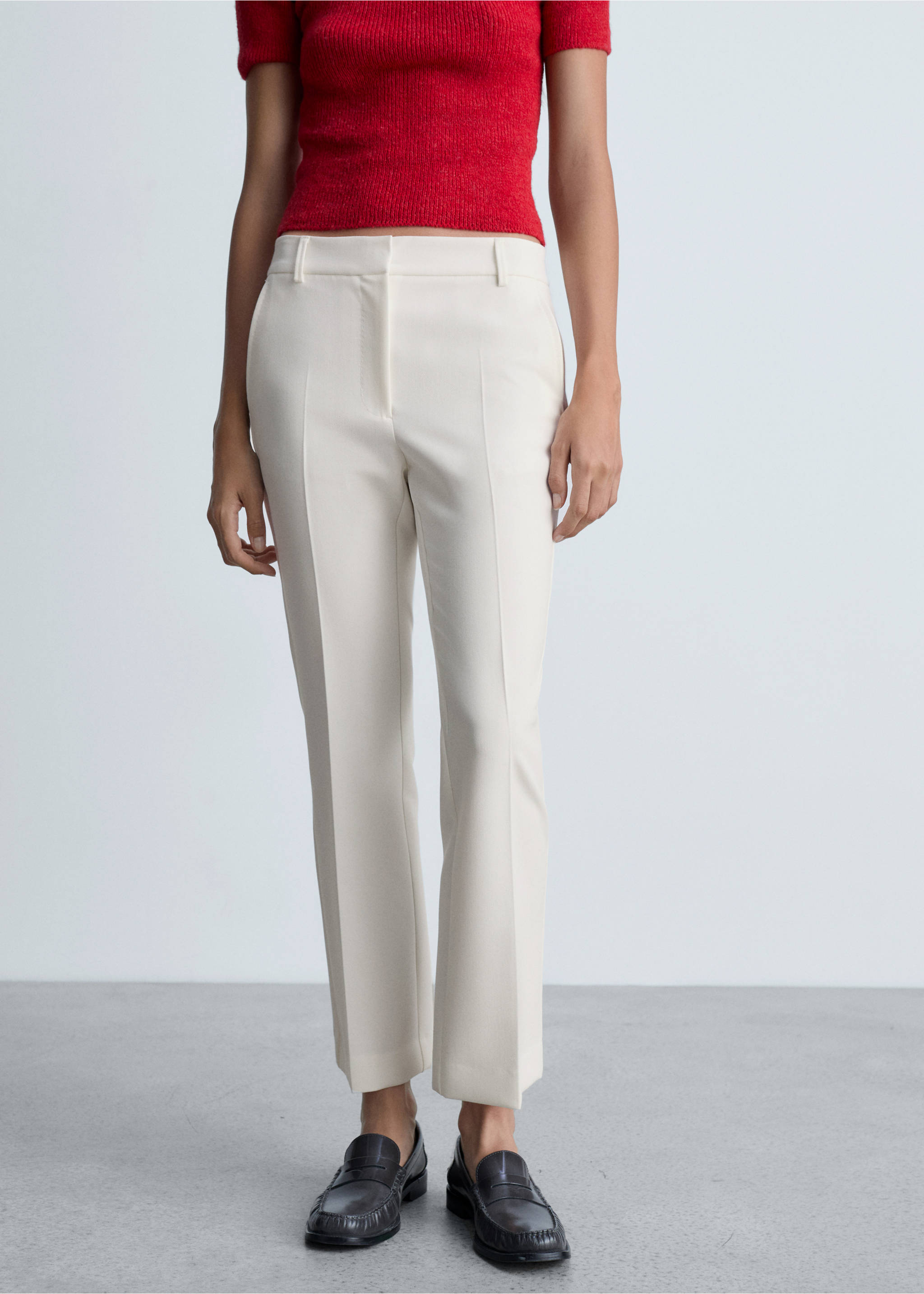 Straight-fit pleated trousers - Medium plane, White. Ref: 77090642-00.
