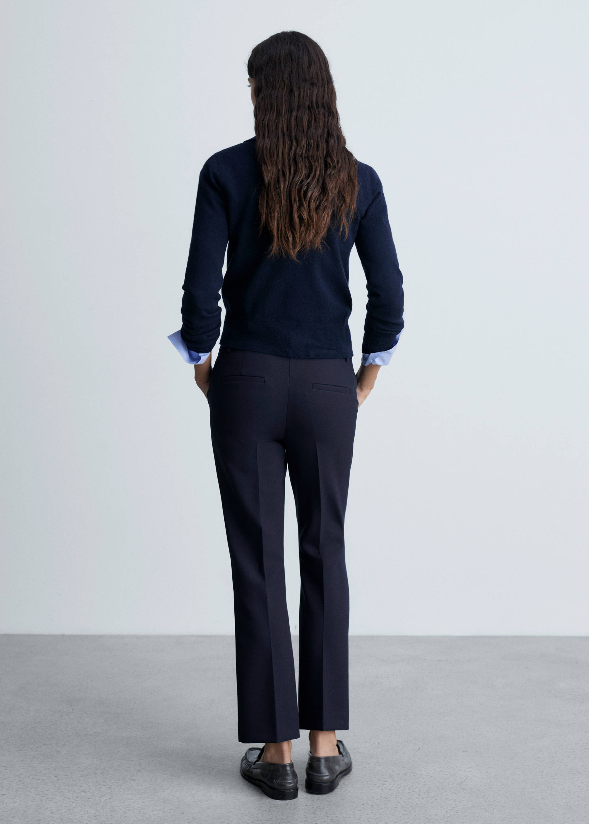 Straight-fit pleated trousers - Reverse of the article