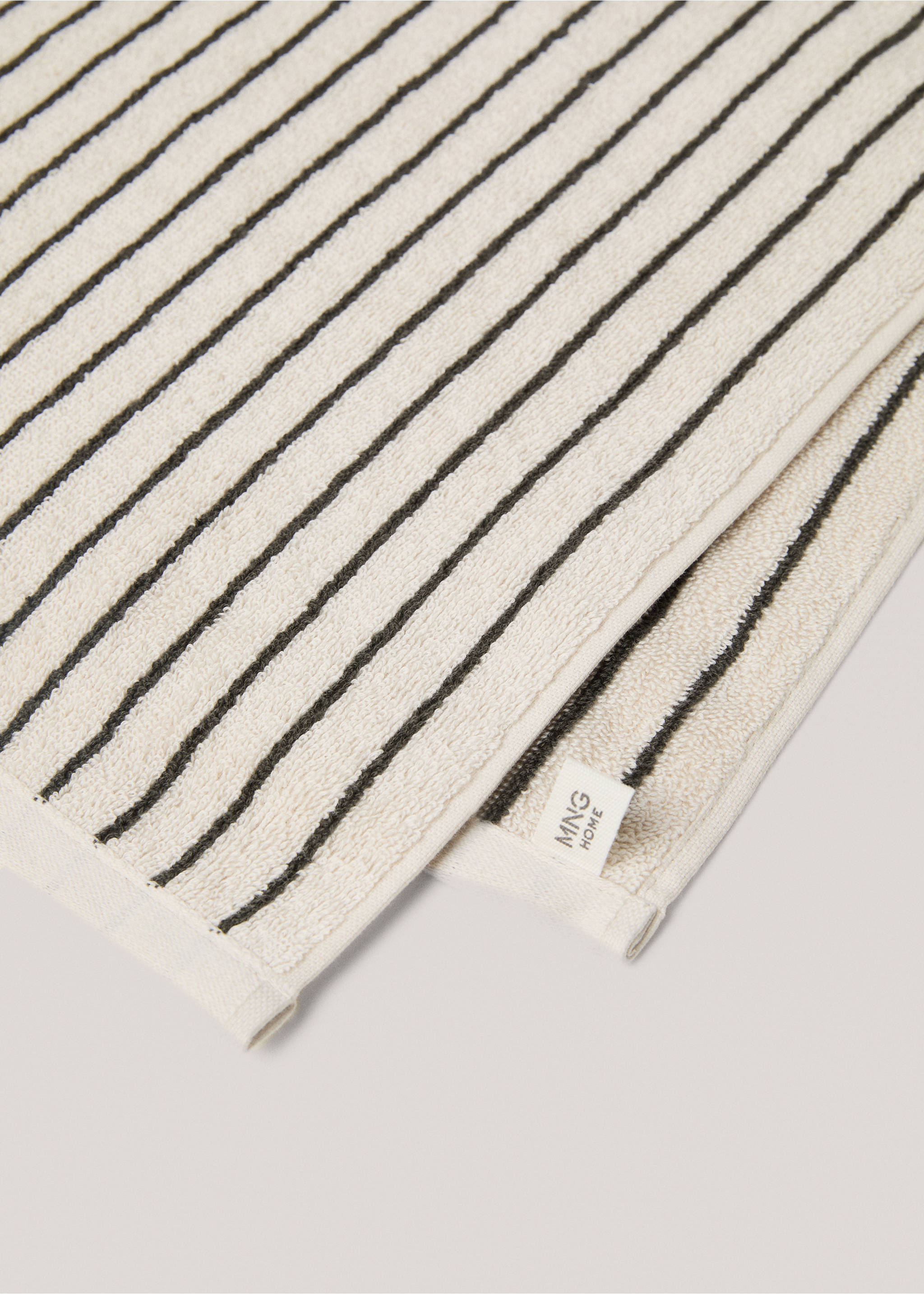 Striped cotton rug - Details of the article 2, Beige. Ref: 77090644-00.