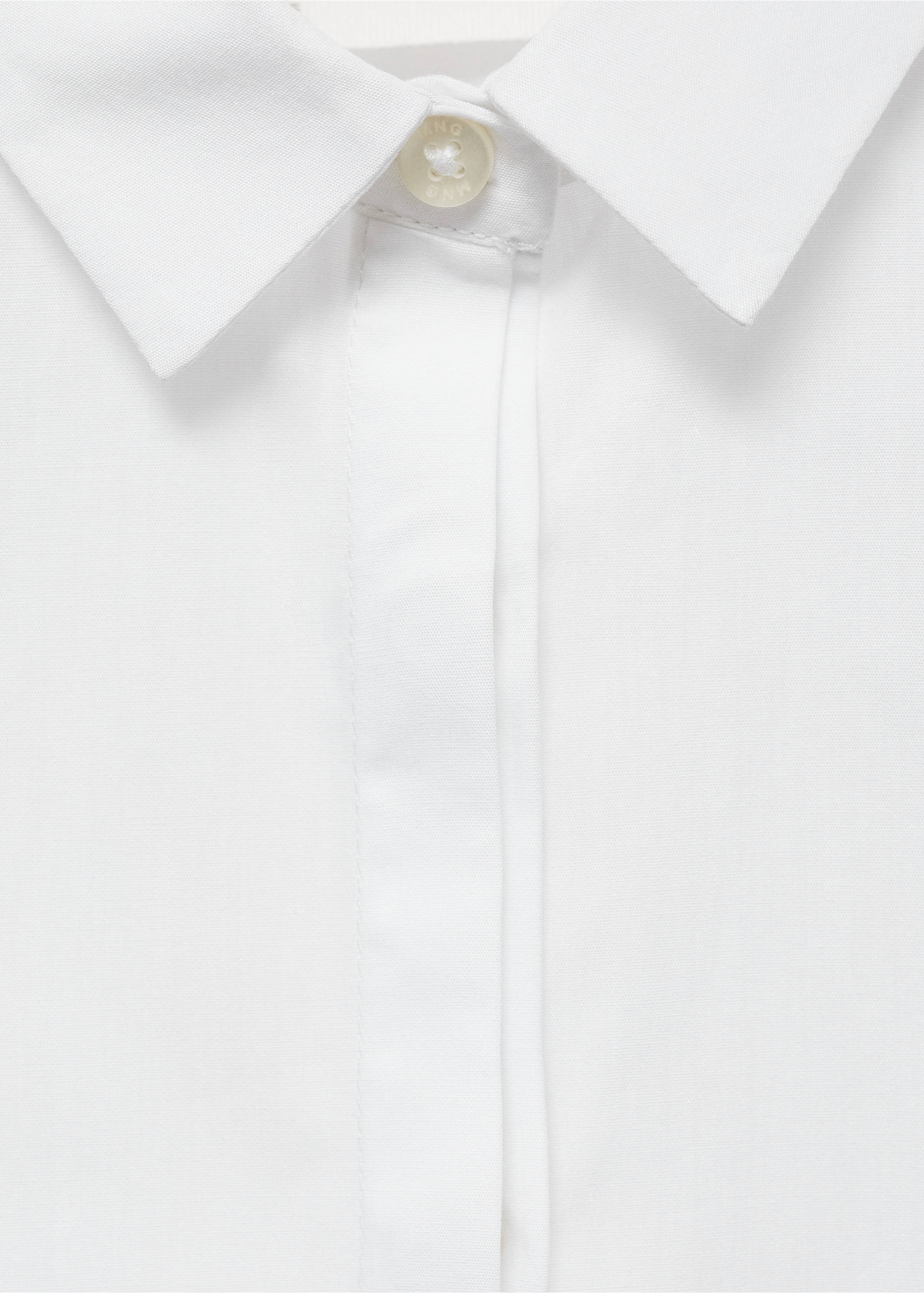 Košile s knoflíkem u krku - Detail zboží 8, Bílá. Ref: 77091506-00.