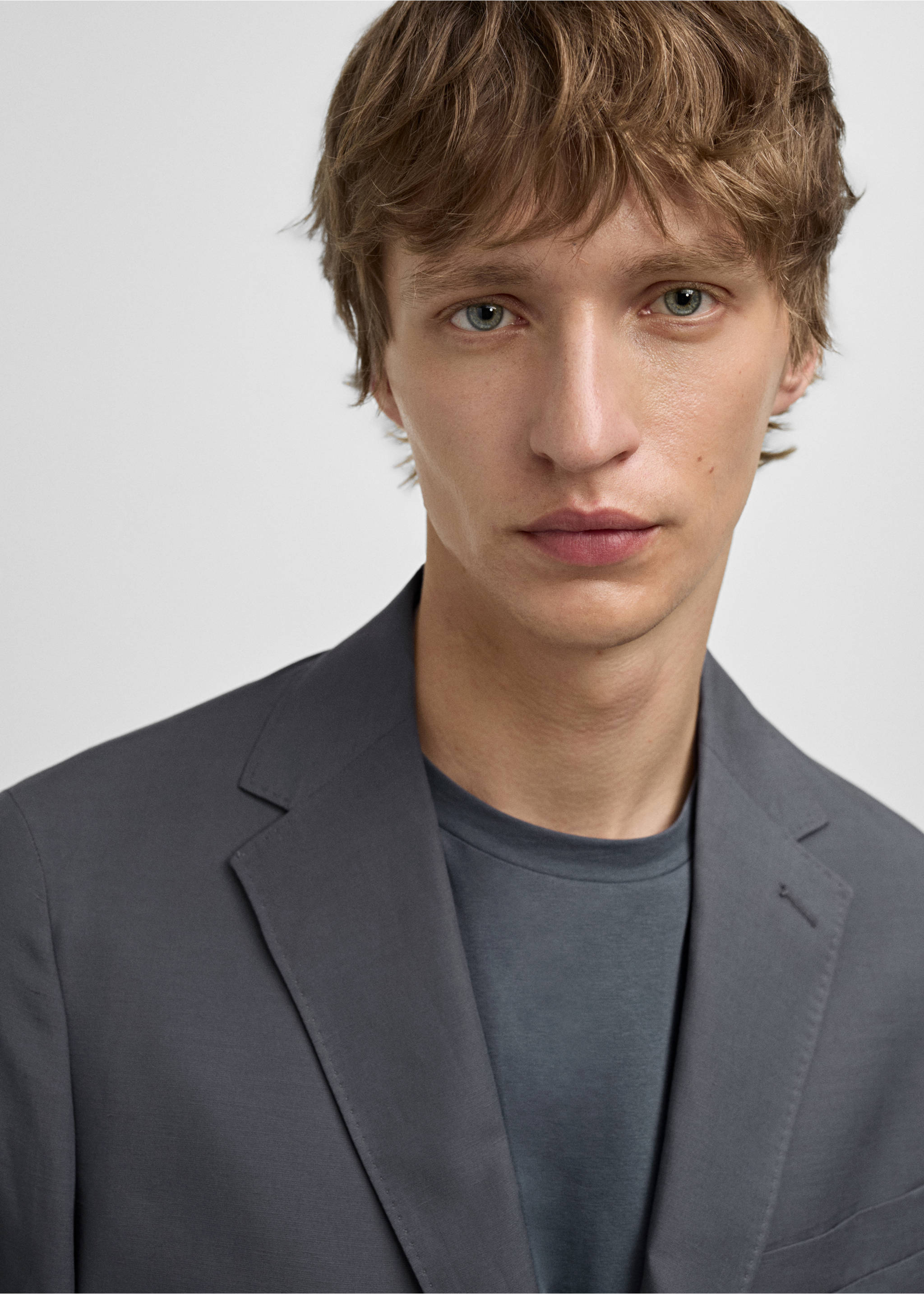 Slim-fit linen-blend suit jacket - Details of the article 1, Petrol Blue. Ref: 77092531-00.