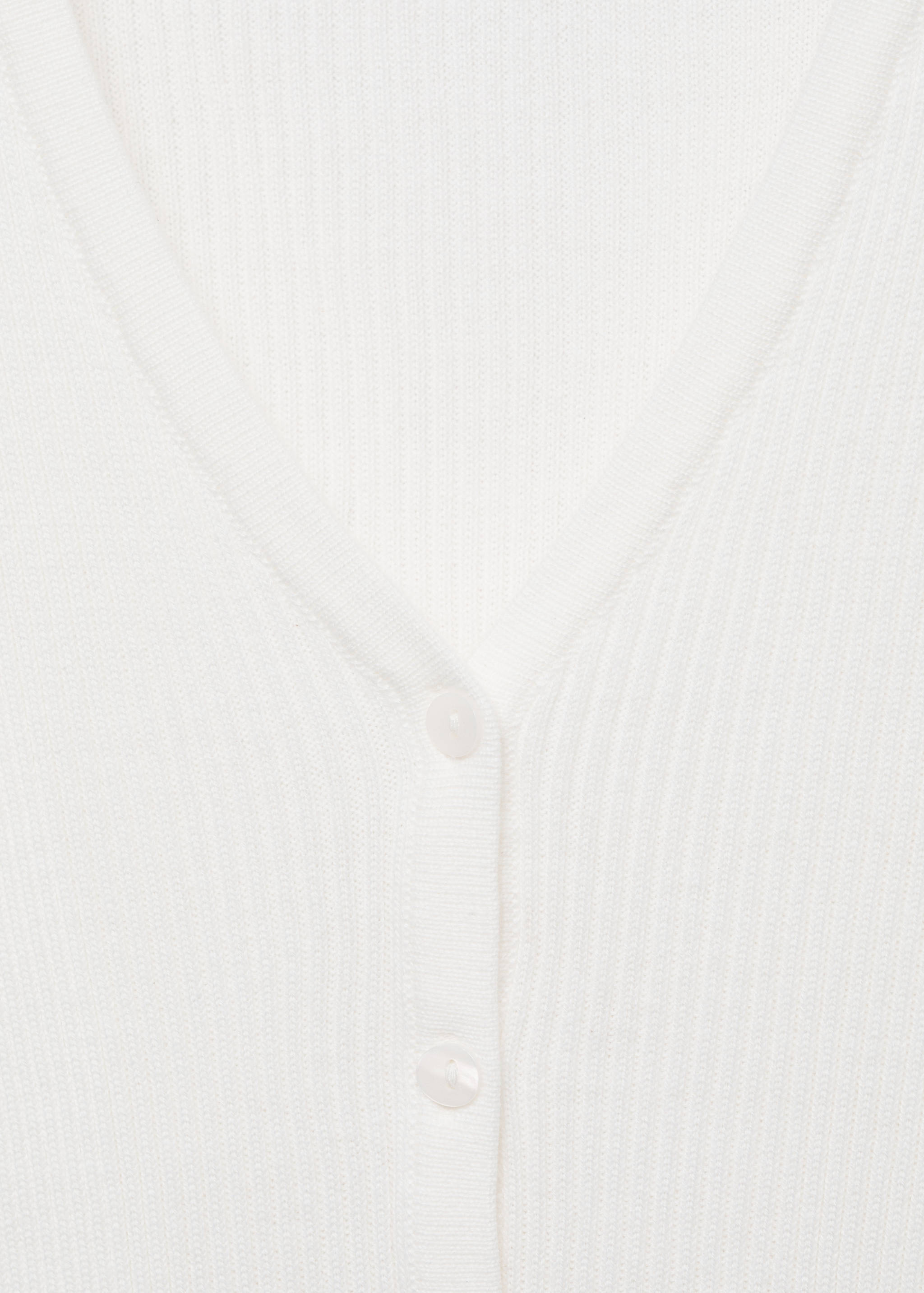 Strickjacke mit Knöpfen - Detail des Artikels 8