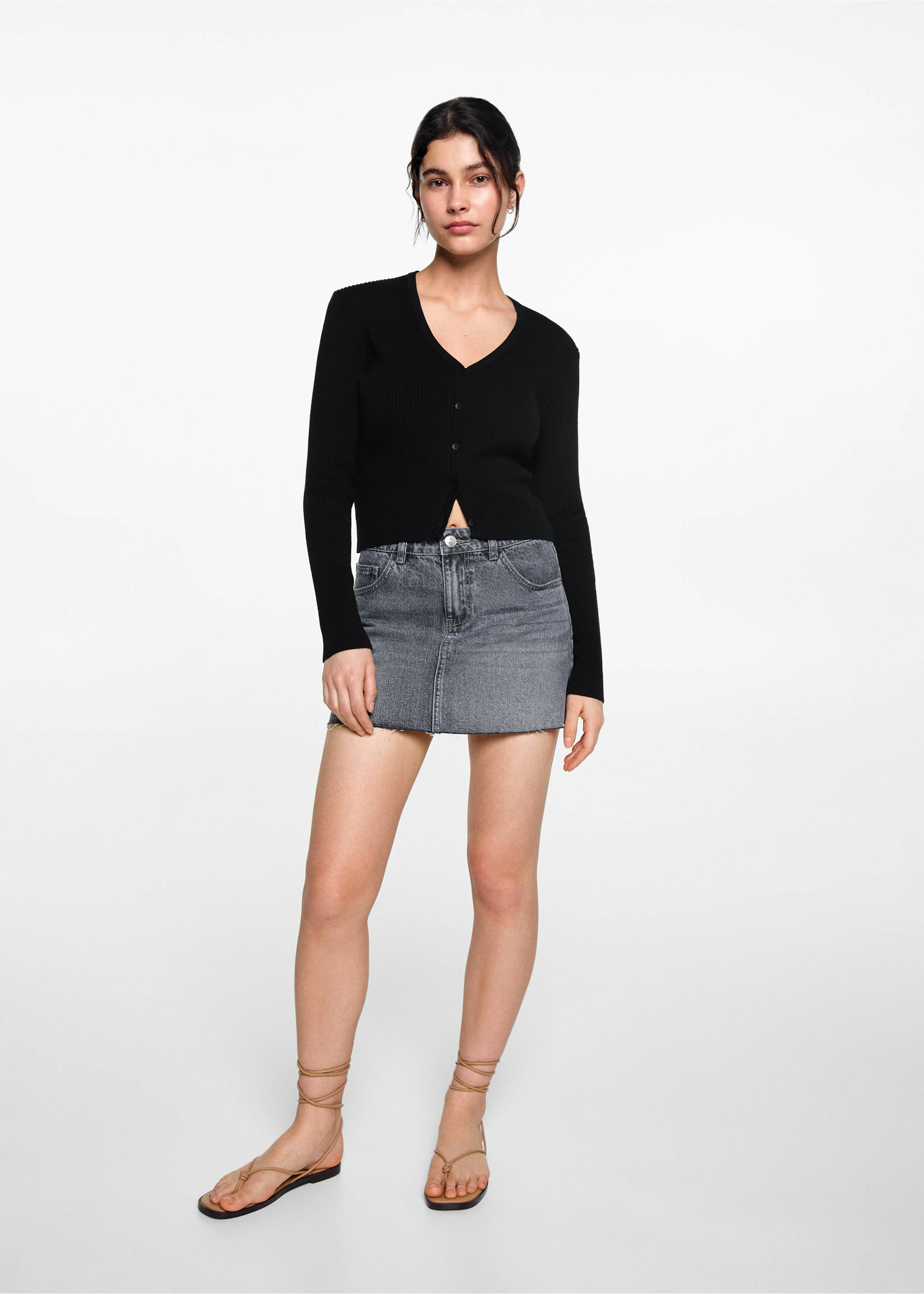 Strickjacke mit Knöpfen - Allgemeine Ansicht, Schwarz. Ref: 77092932-00.