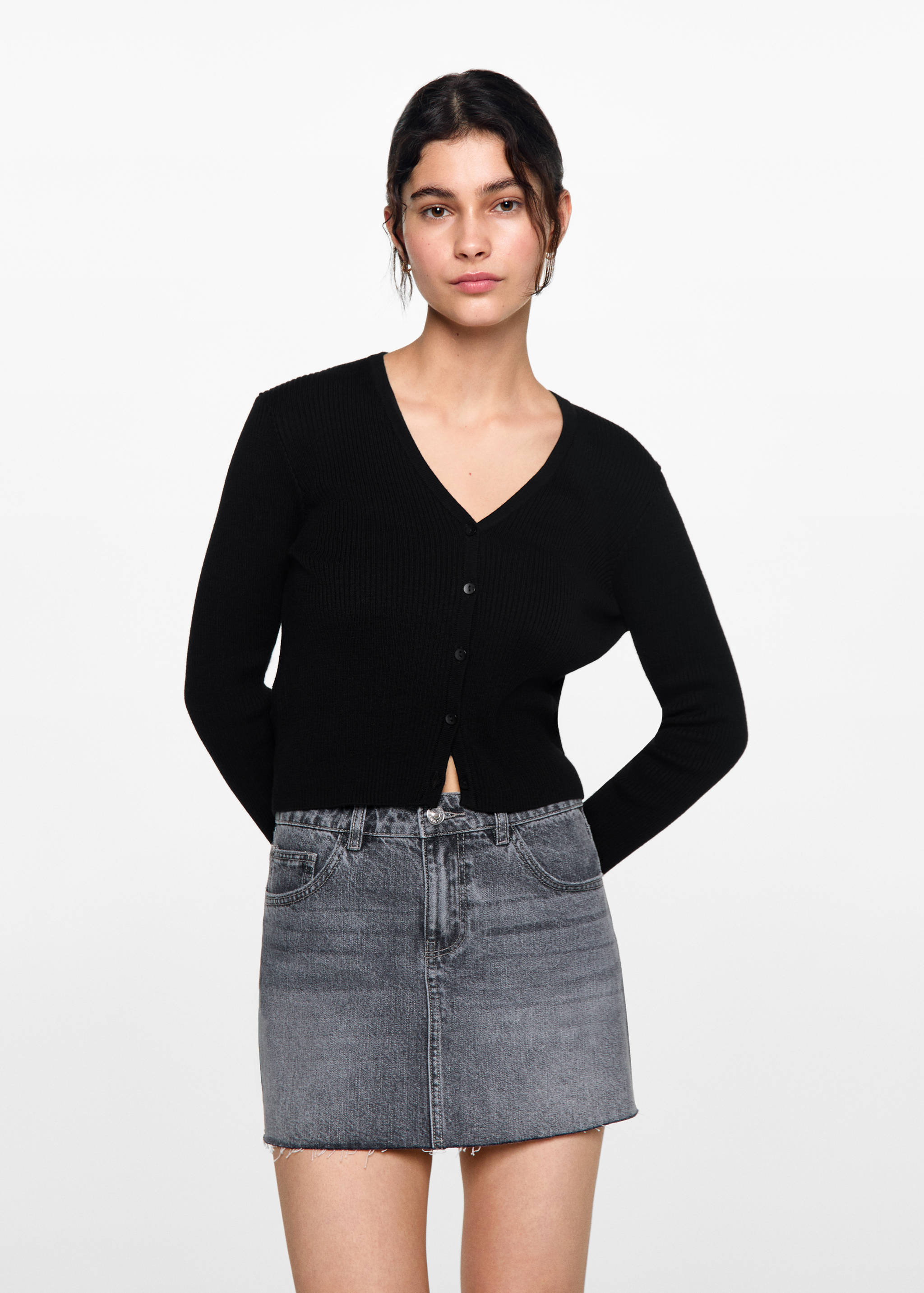 Strickjacke mit Knöpfen - Mittlere Ansicht