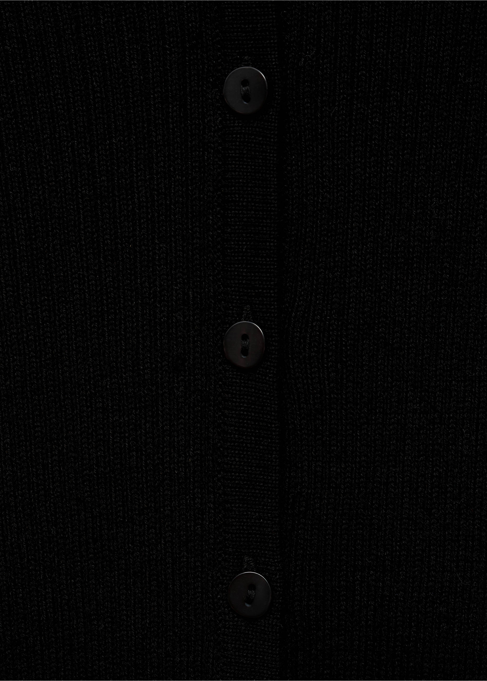 Strickjacke mit Knöpfen - Detail des Artikels 0, Schwarz. Ref: 77092932-00.