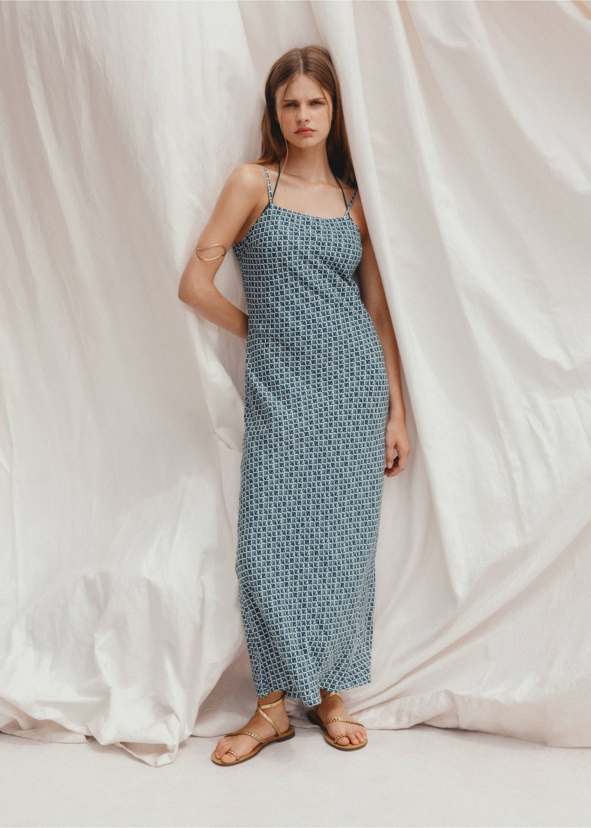 Long printed dress - Details of the article 5, Petrol Blue. Ref: 77092933-00.