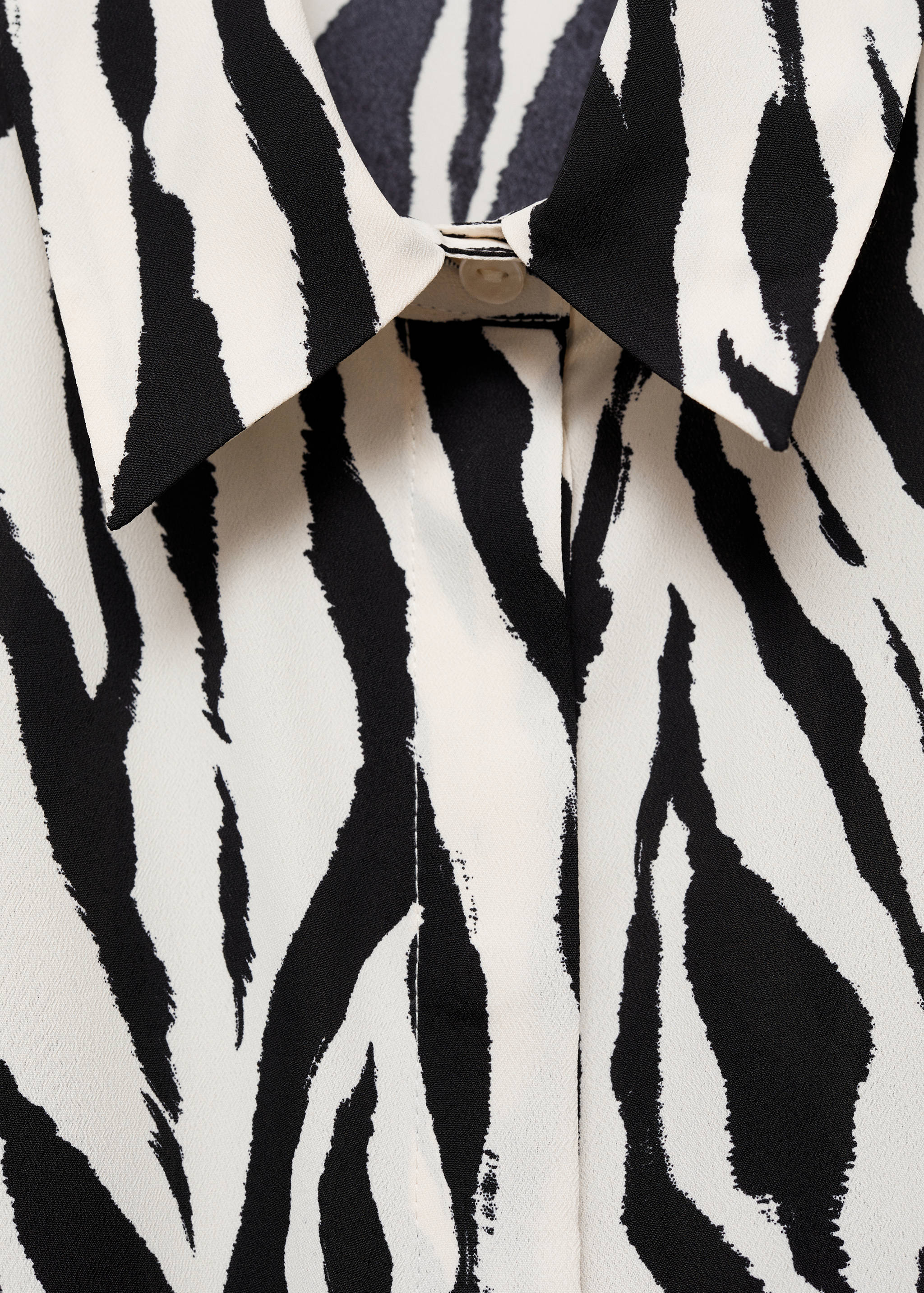 Fließendes Printhemd - Detail des Artikels 8