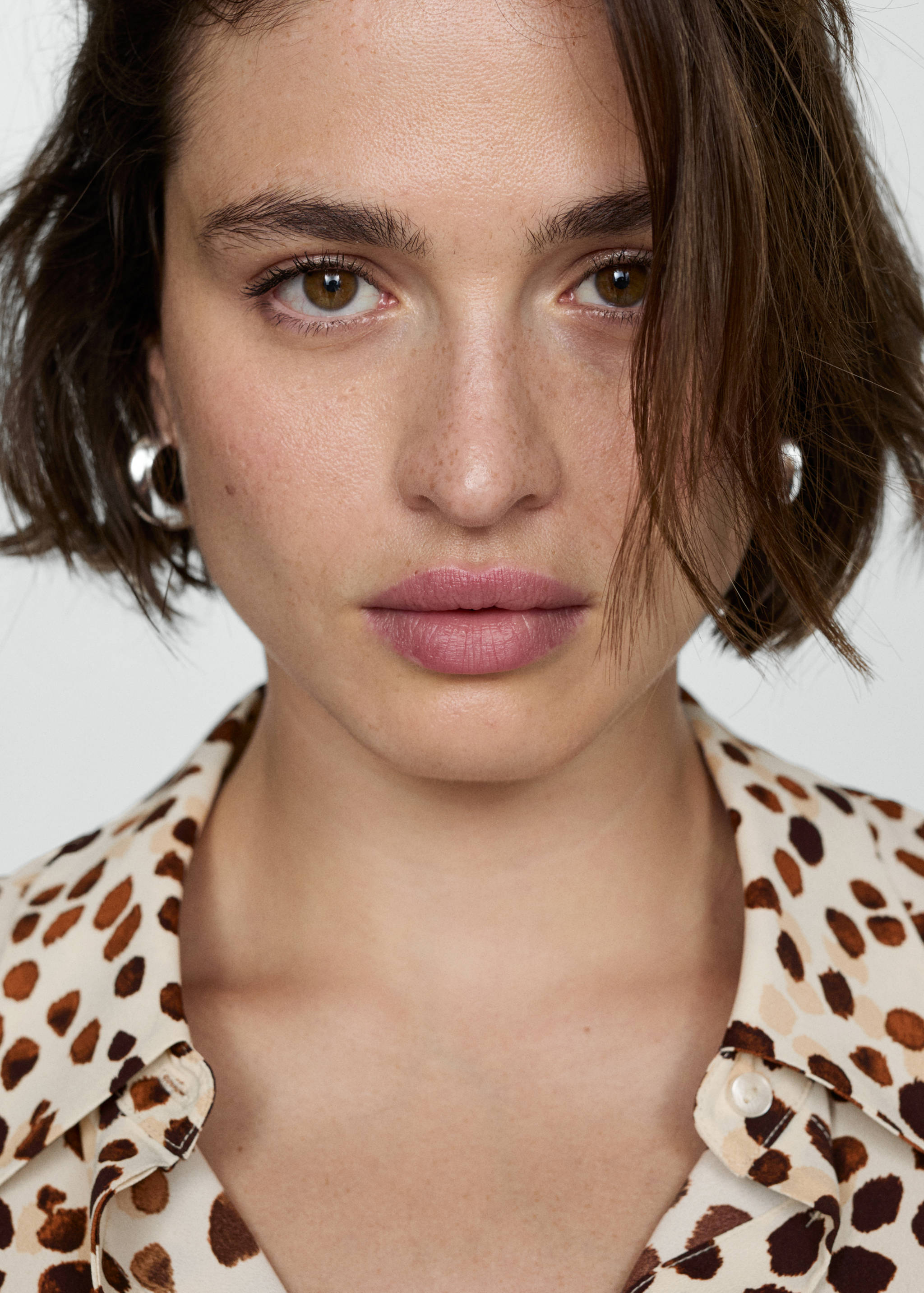 Fließendes Printhemd - Detail des Artikels 4