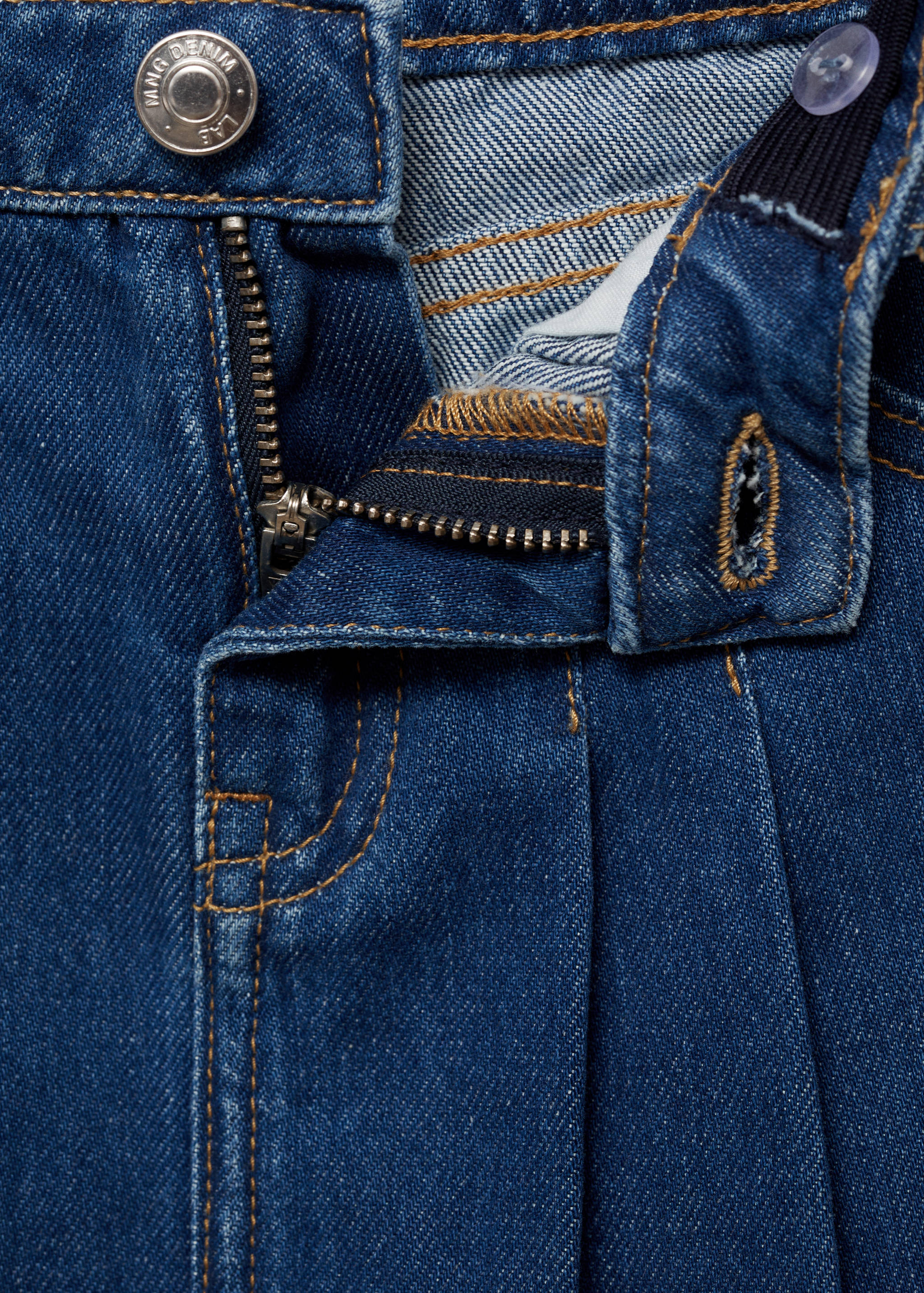 Pleated denim skirt - Details of the article 8