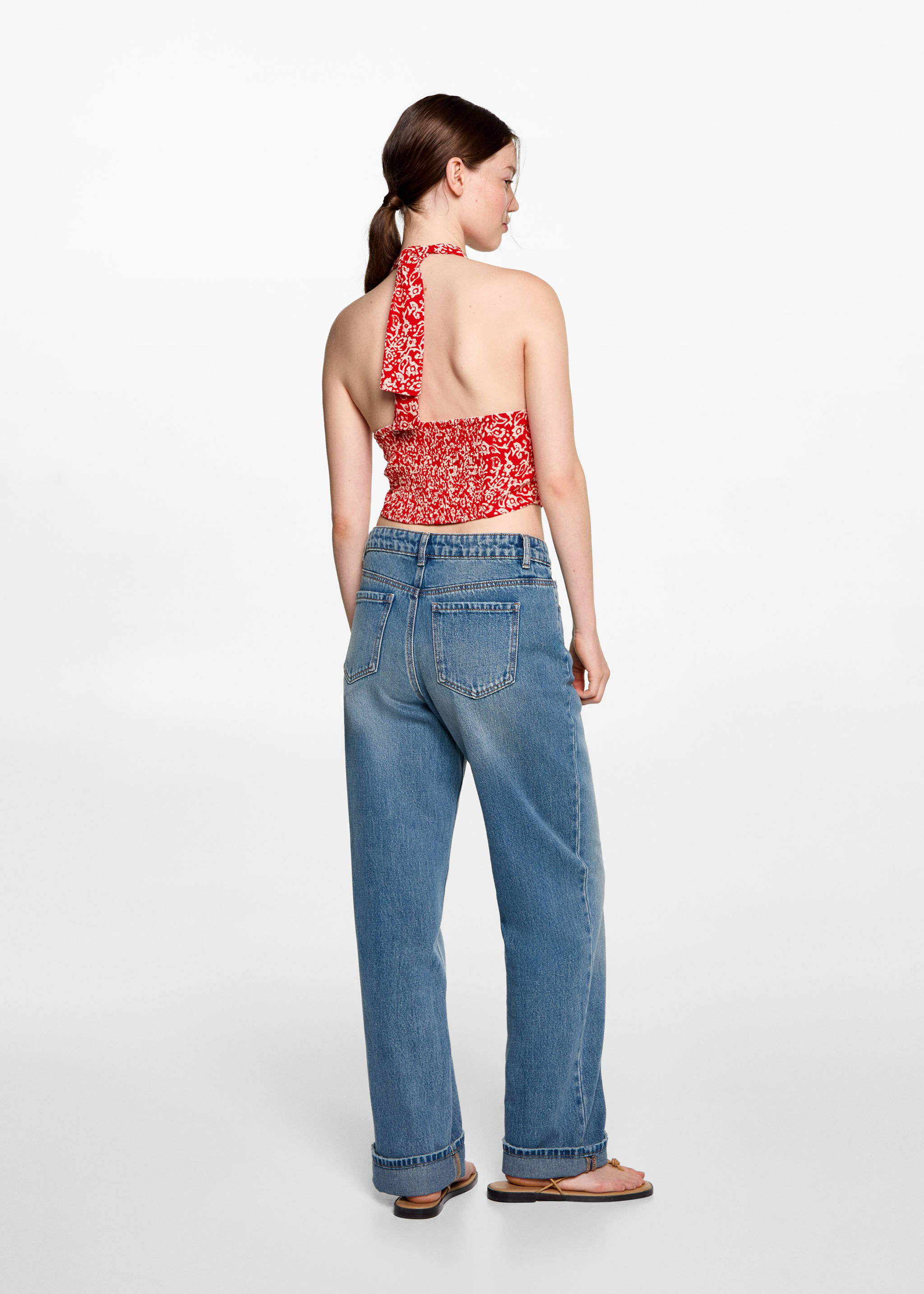 Gemustertes Top mit Knotendetail - Rückseite des Artikels