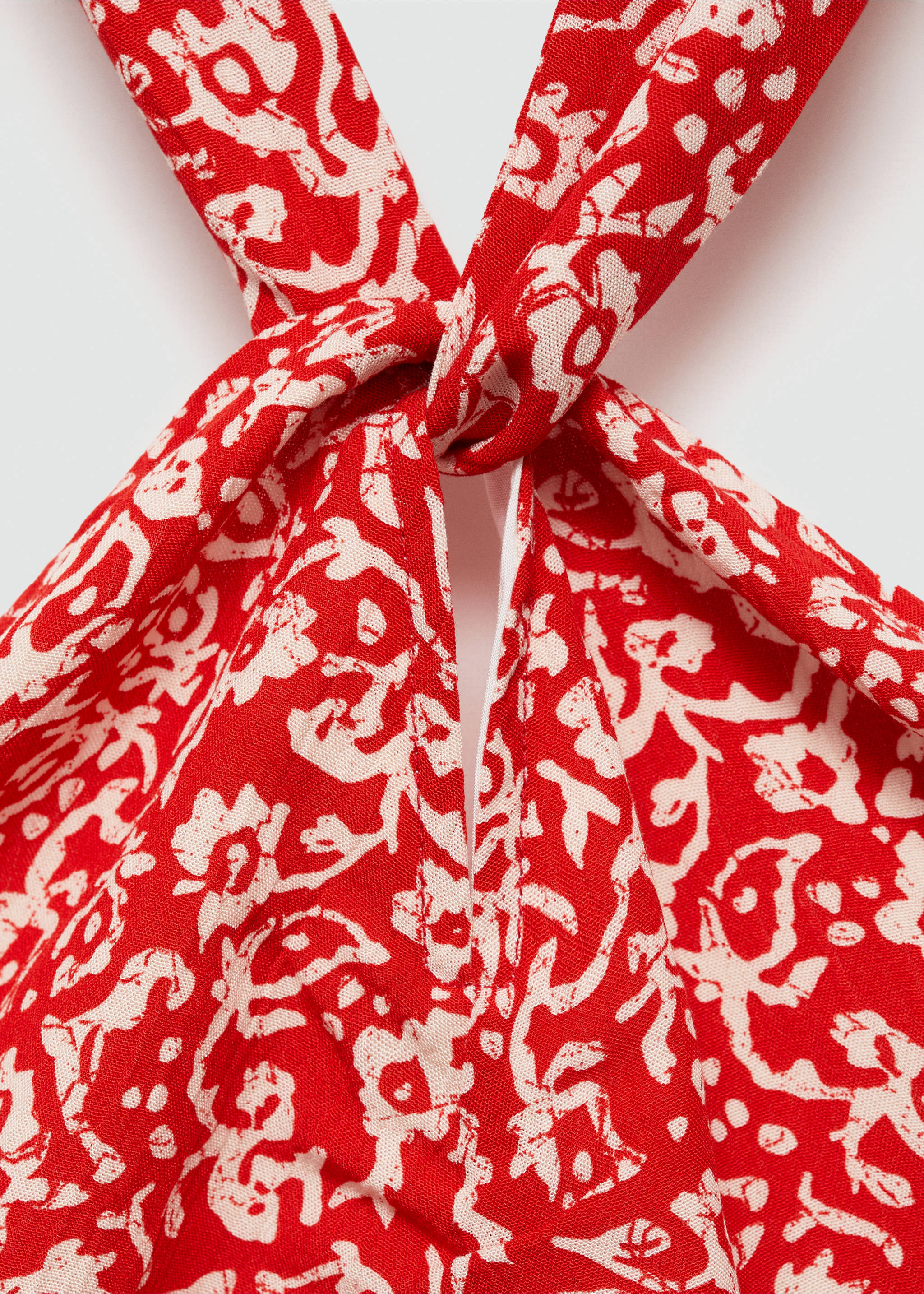 Gemustertes Top mit Knotendetail - Detail des Artikels 8, Rot. Ref: 77093293-00.