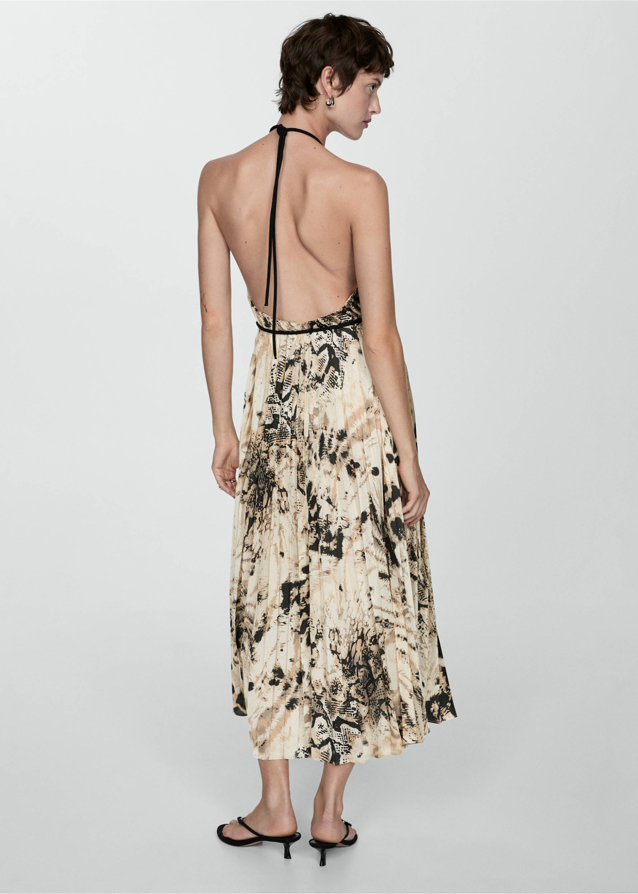 Vestido plisado animal print - Detalle del artículo 2, Crudo. Ref: 77093294-00.