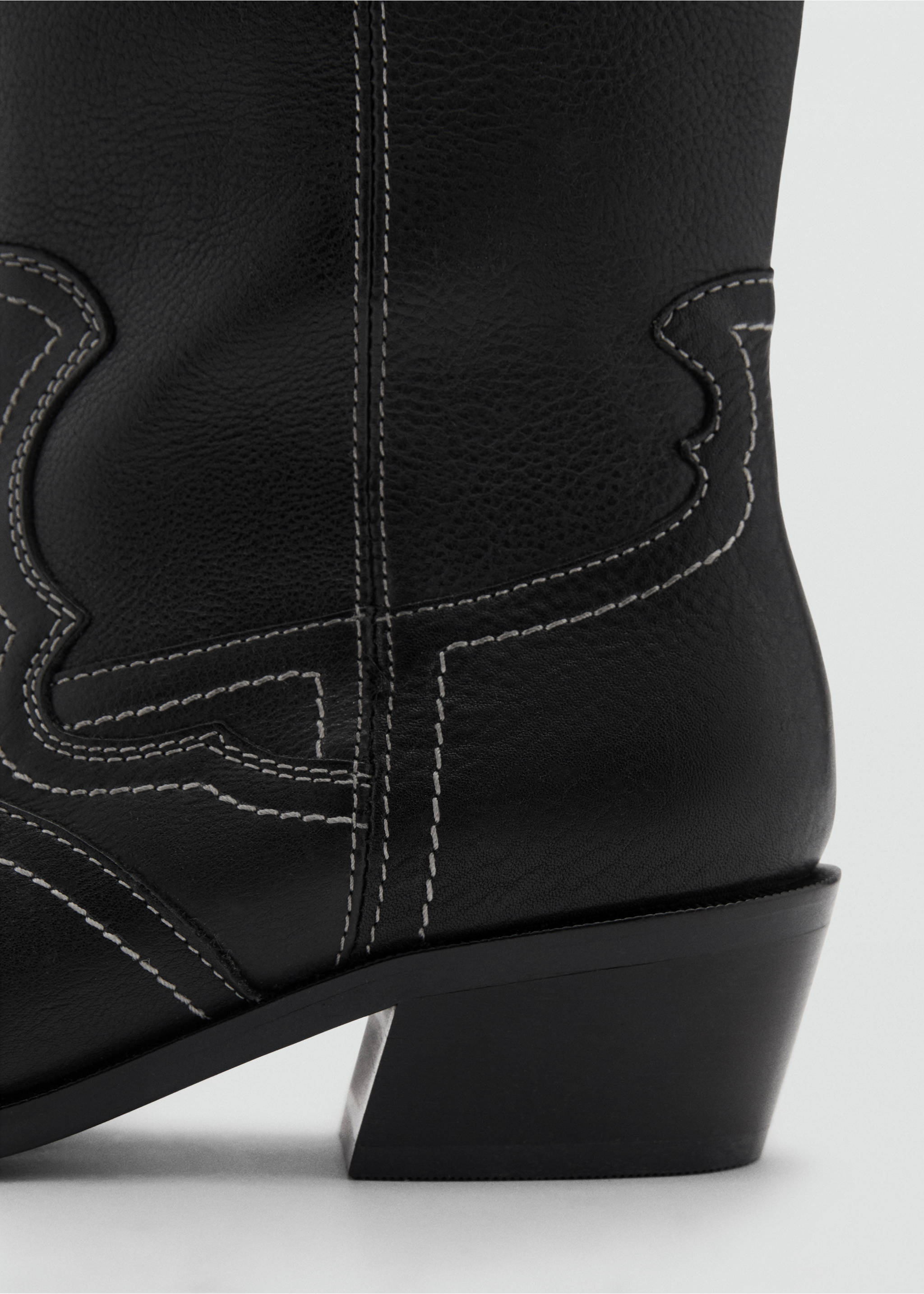 Cowboy-Stiefel aus Leder - Detail des Artikels 1, Schwarz. Ref: 77093665-00.
