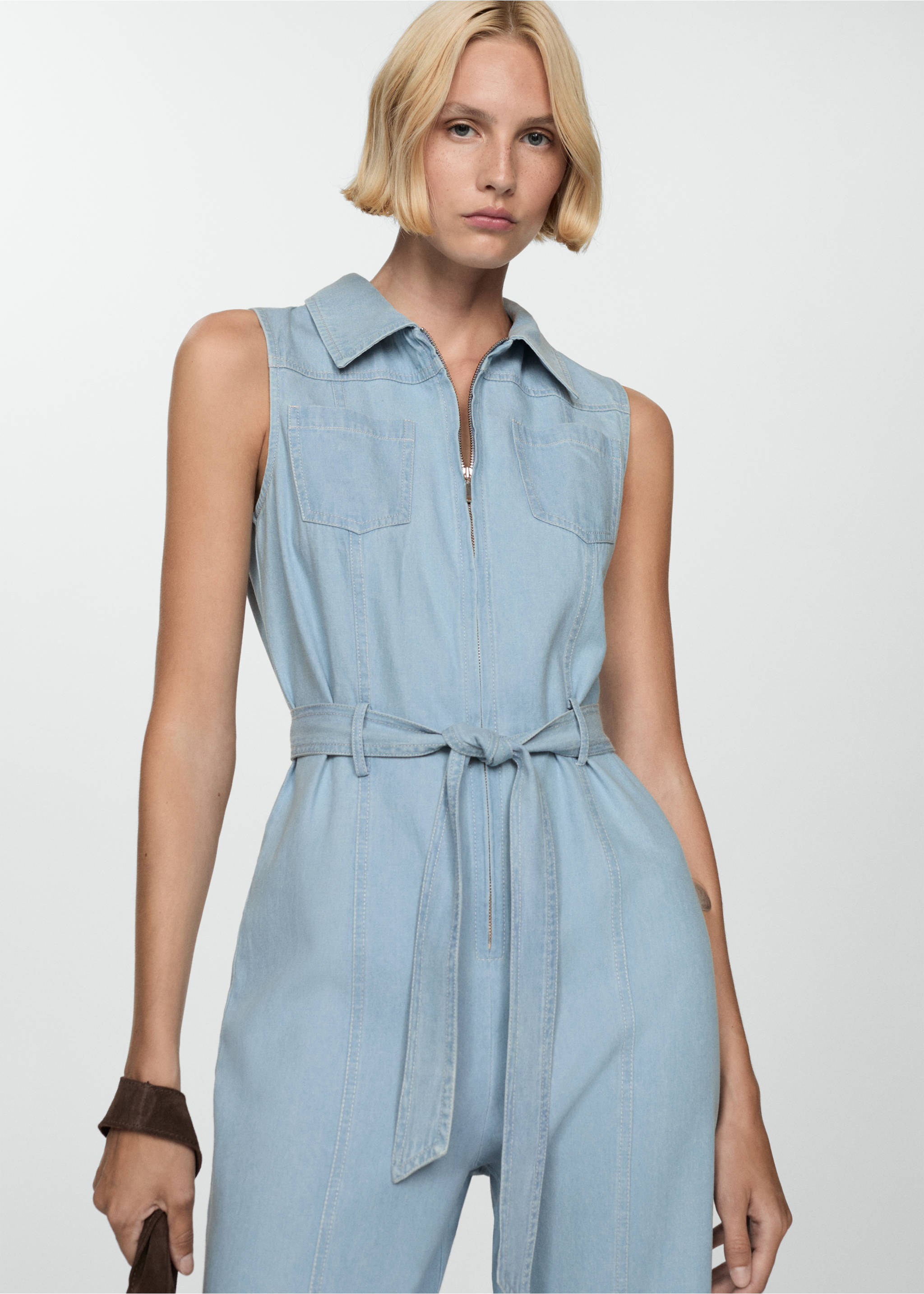 Denim jumpsuit belt - Medium plane, Light Blue. Ref: 77094013-00.